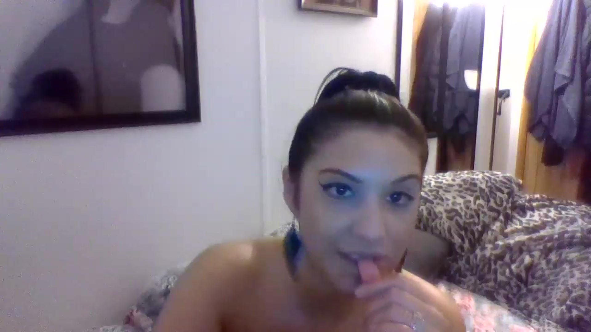 Gallery image thumbnail from YourCamSlut's myfreecams stream on, 06/17/2025, 06:09 image 4 of 20