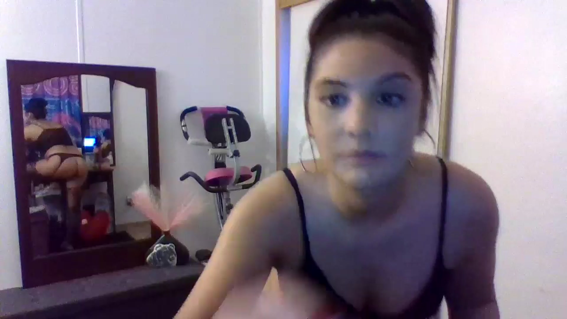 Gallery image thumbnail from YourCamSlut's myfreecams stream on, 06/23/2025, 09:50 image 14 of 20