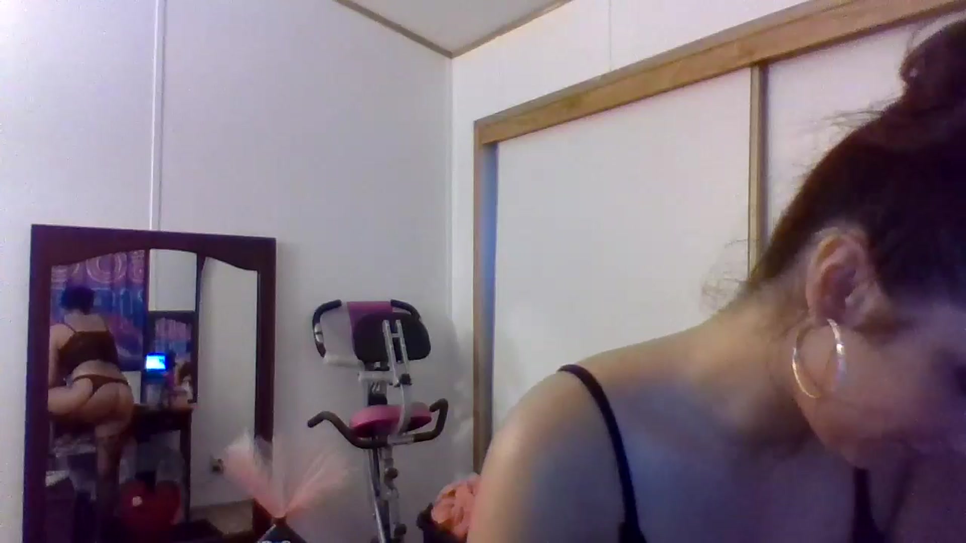 Gallery image thumbnail from YourCamSlut's myfreecams stream on, 06/23/2025, 09:50 image 4 of 20