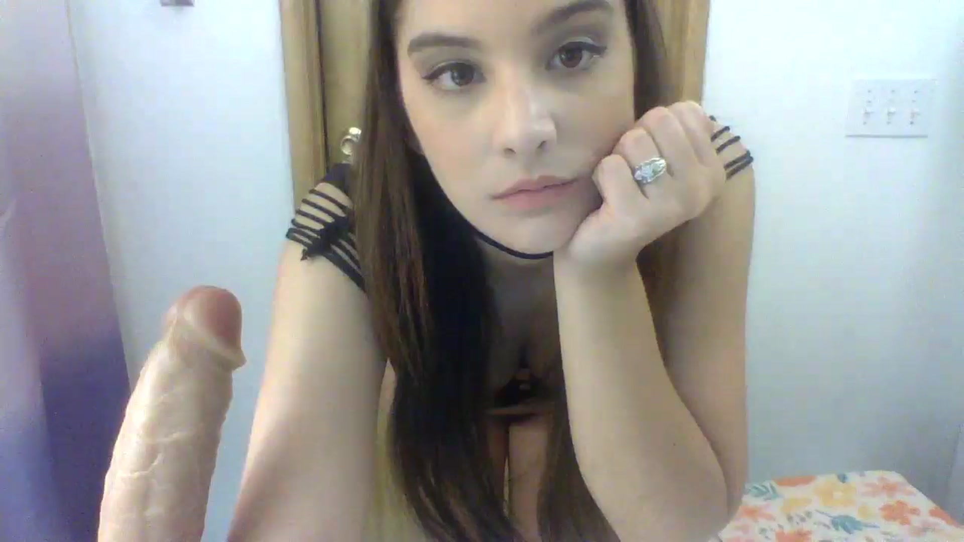 Gallery image thumbnail from YourCamSlut's myfreecams stream on, 09/04/2025, 10:49 image 10 of 20