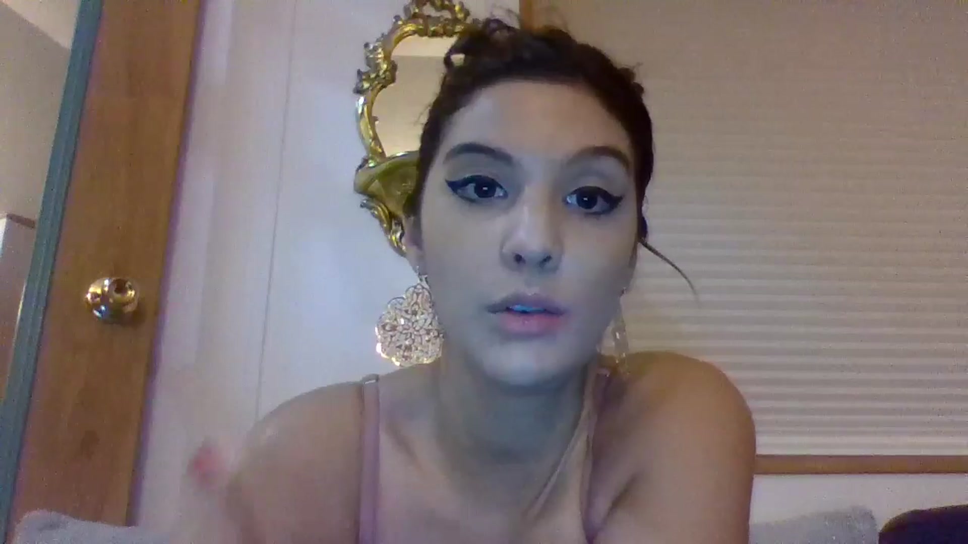 Gallery image thumbnail from YourCamSlut's myfreecams stream on, 11/16/2025, 09:30 image 20 of 20