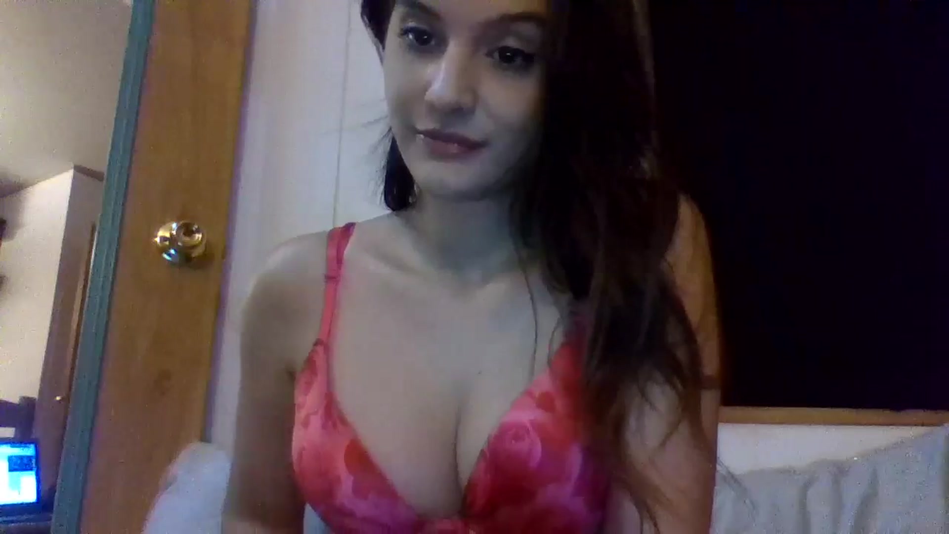Gallery image thumbnail from YourCamSlut's myfreecams stream on, 11/17/2025, 05:14 image 3 of 20