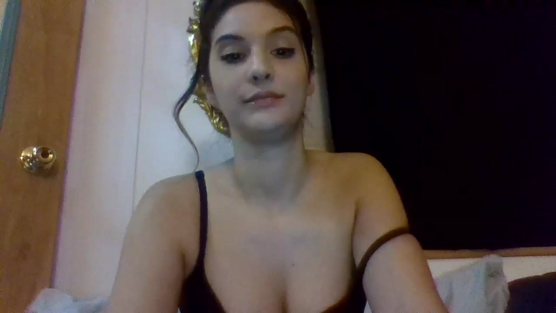 Gallery image thumbnail from YourCamSlut's myfreecams stream on, 11/17/2025, 05:14 image 14 of 20