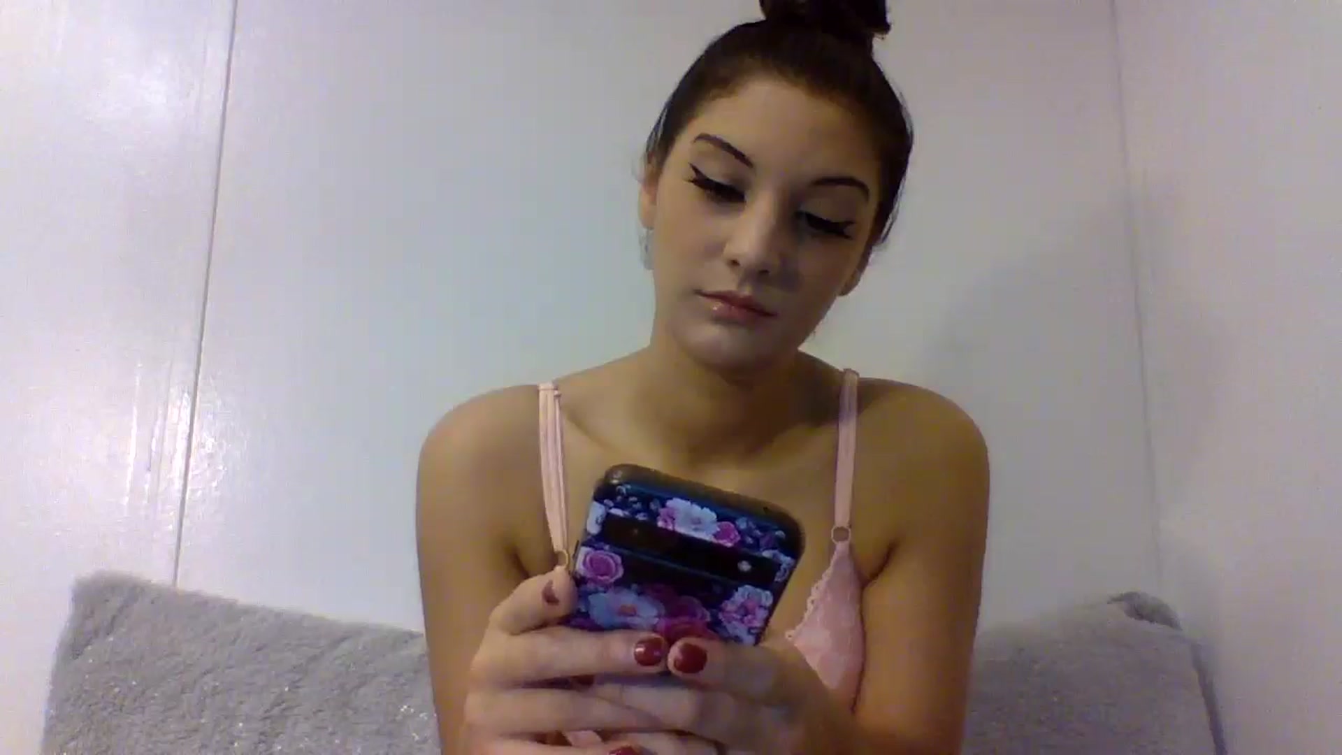 Gallery image thumbnail from YourCamSlut's myfreecams stream on, 12/13/2025, 16:47 image 18 of 20