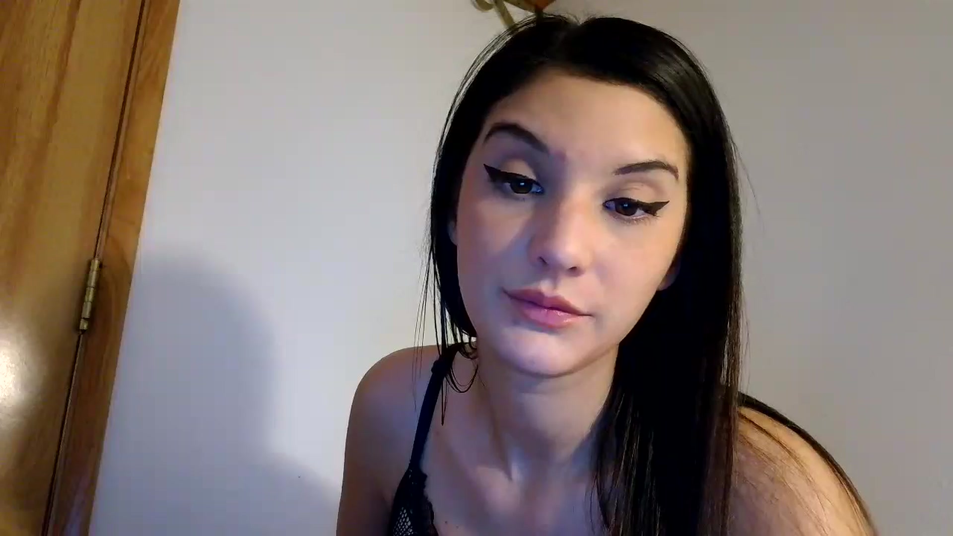 Gallery image thumbnail from YourCamSlut's myfreecams stream on, 12/31/2025, 09:48 image 18 of 20