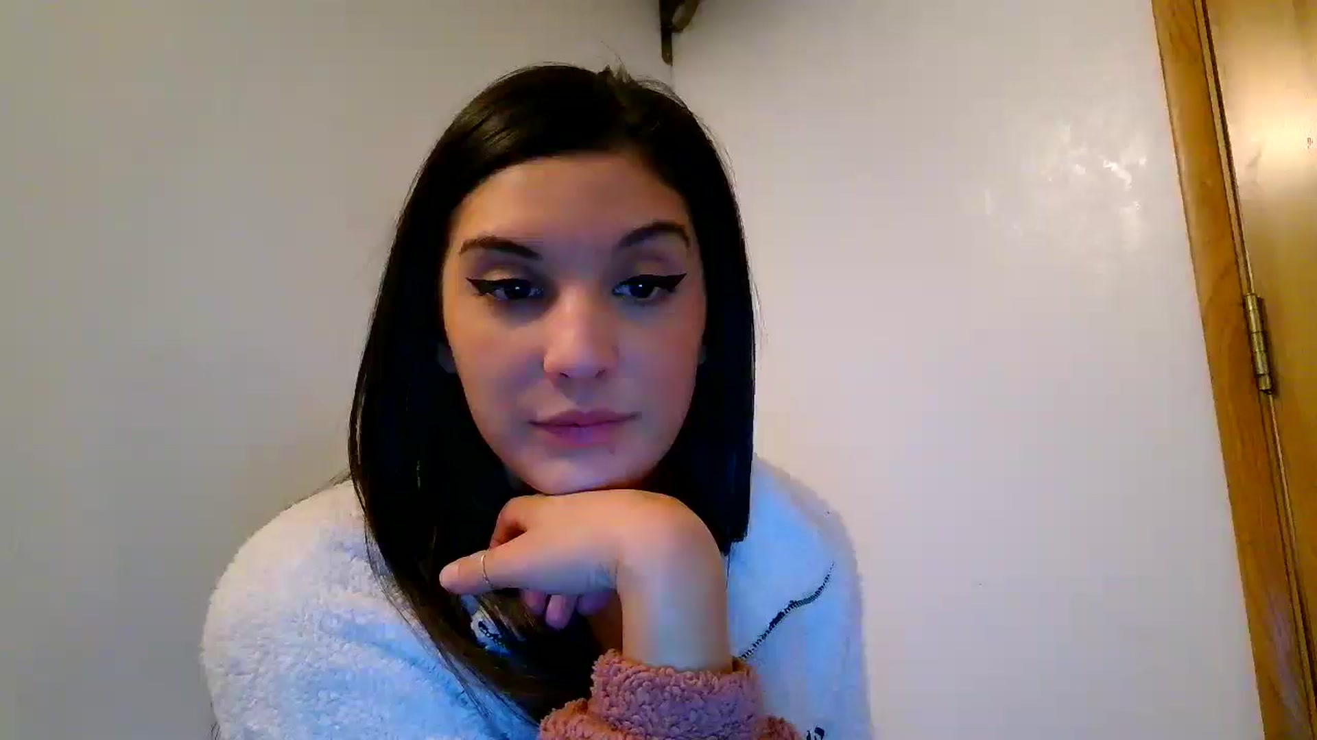 Gallery image thumbnail from YourCamSlut's myfreecams stream on, 12/31/2025, 10:21 image 7 of 20