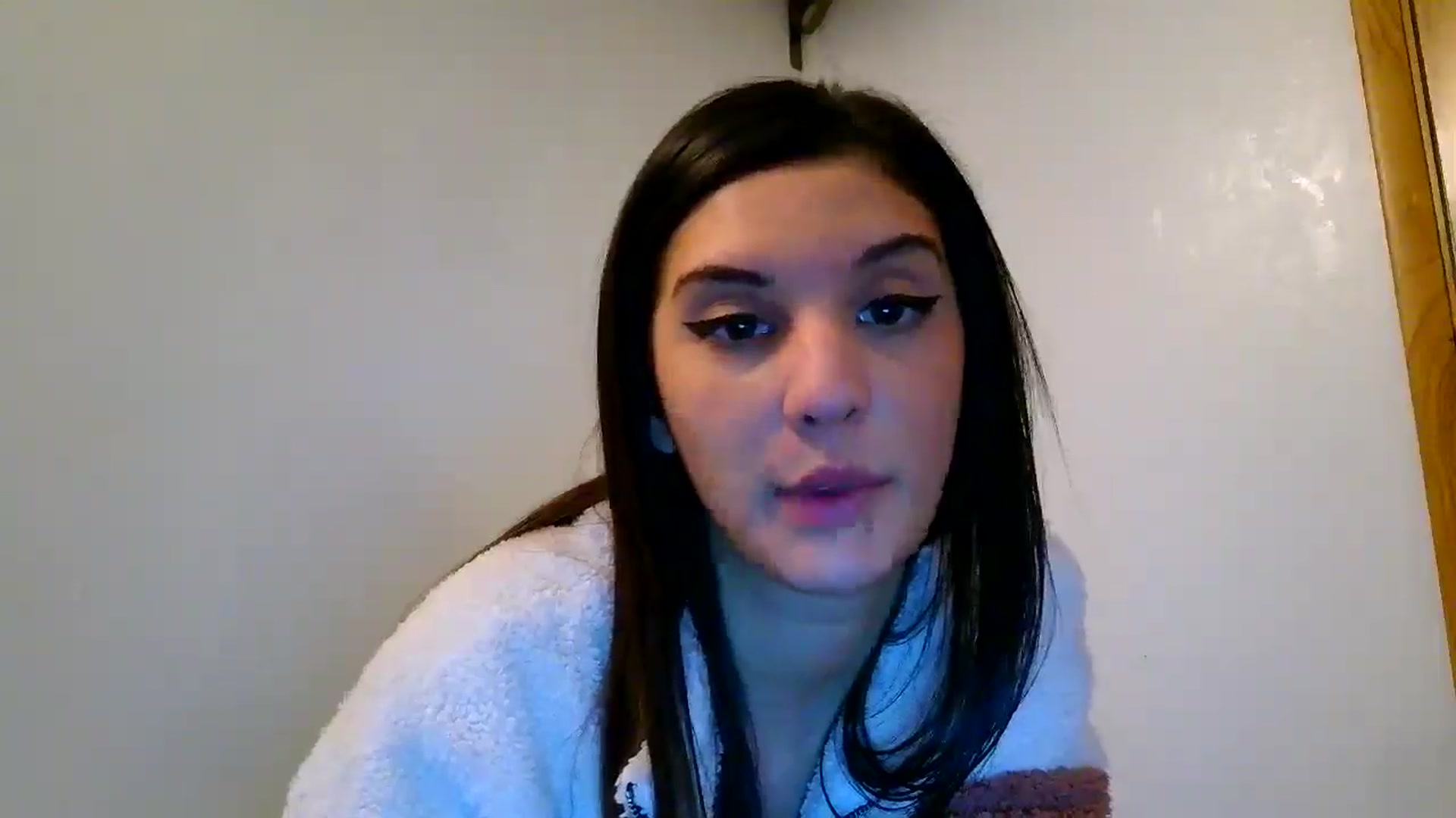 Gallery image thumbnail from YourCamSlut's myfreecams stream on, 12/31/2025, 10:21 image 19 of 20