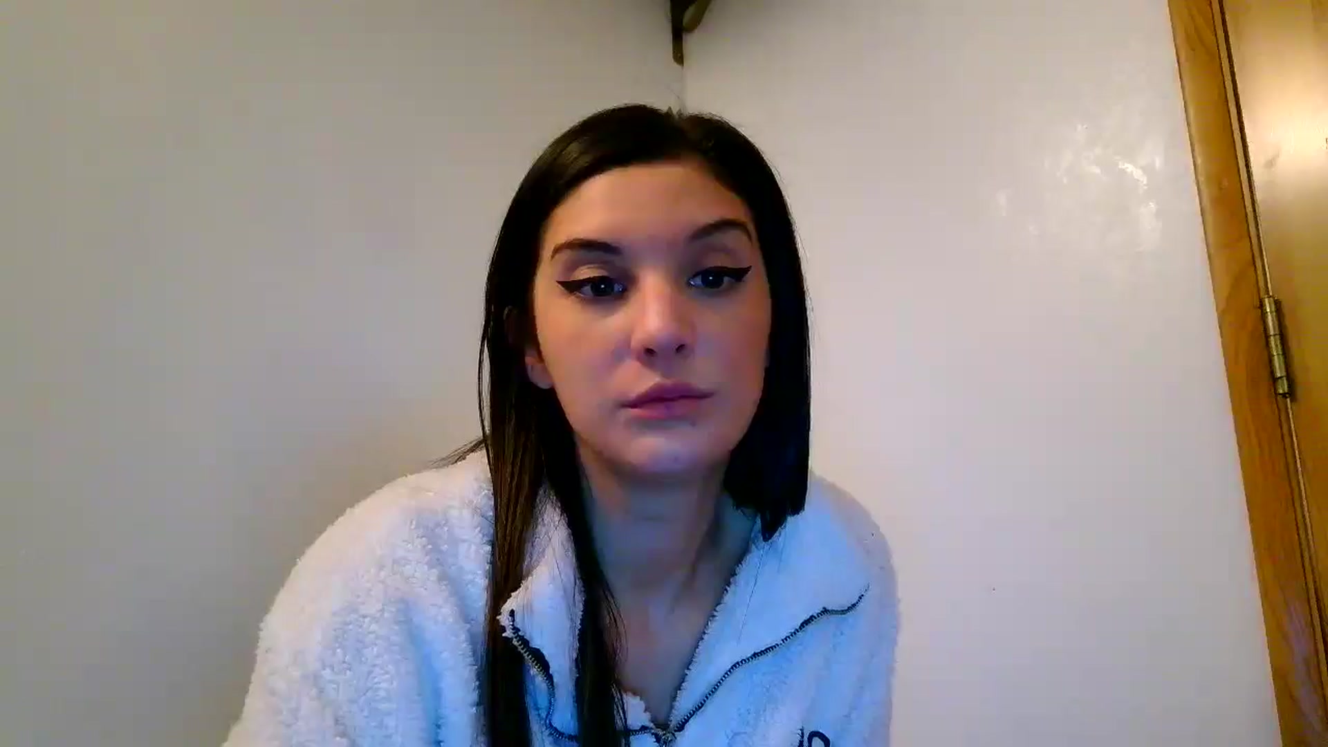 Gallery image thumbnail from YourCamSlut's myfreecams stream on, 12/31/2025, 10:21 image 6 of 20