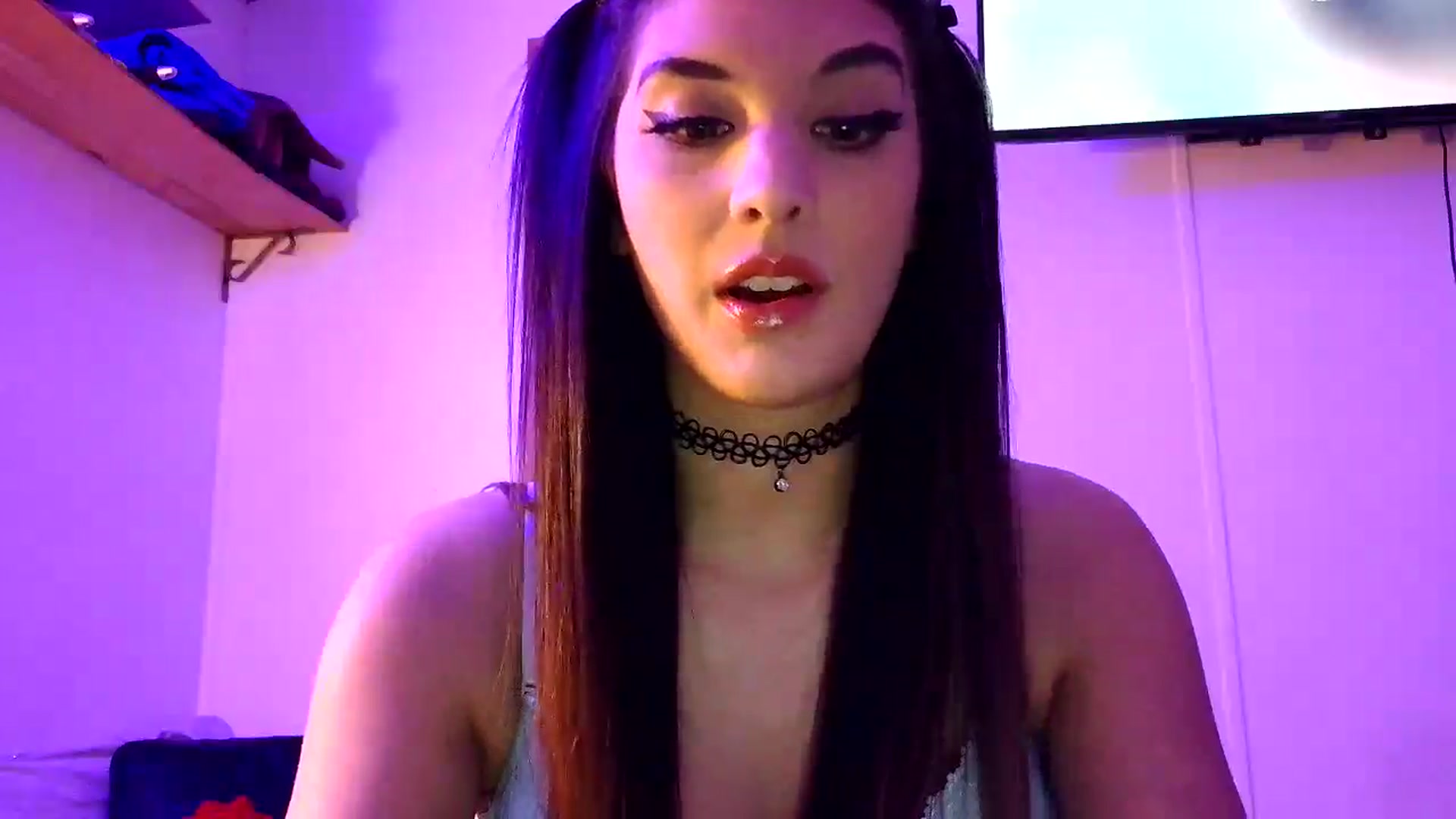 Gallery image thumbnail from YourCamSlut's myfreecams stream on, 01/05/2026, 12:41 image 2 of 20