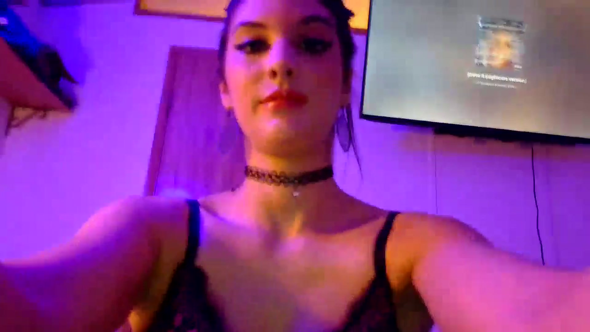 Gallery image thumbnail from YourCamSlut's myfreecams stream on, 01/06/2026, 11:31 image 4 of 20