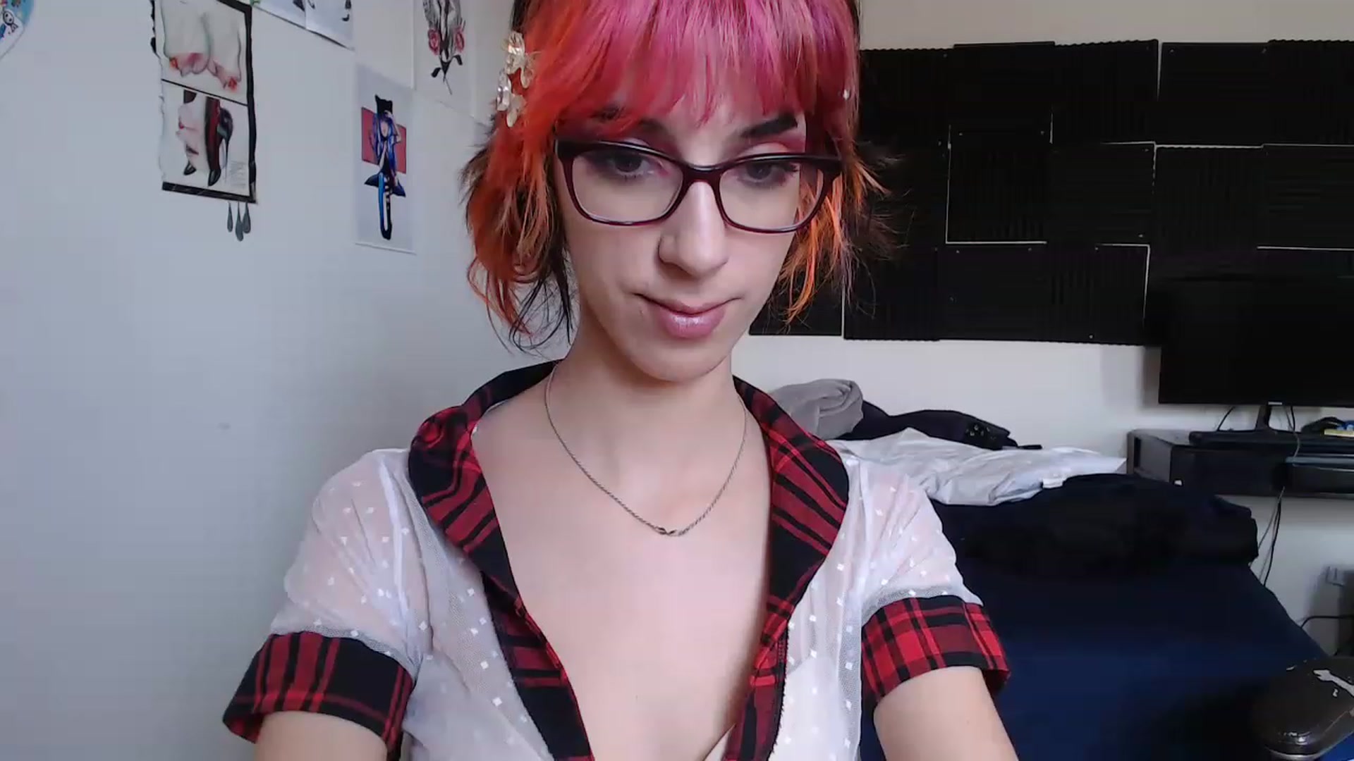 Gallery image thumbnail from YourDayydream's myfreecams stream on, 03/27/2023, 18:45 image 10 of 20