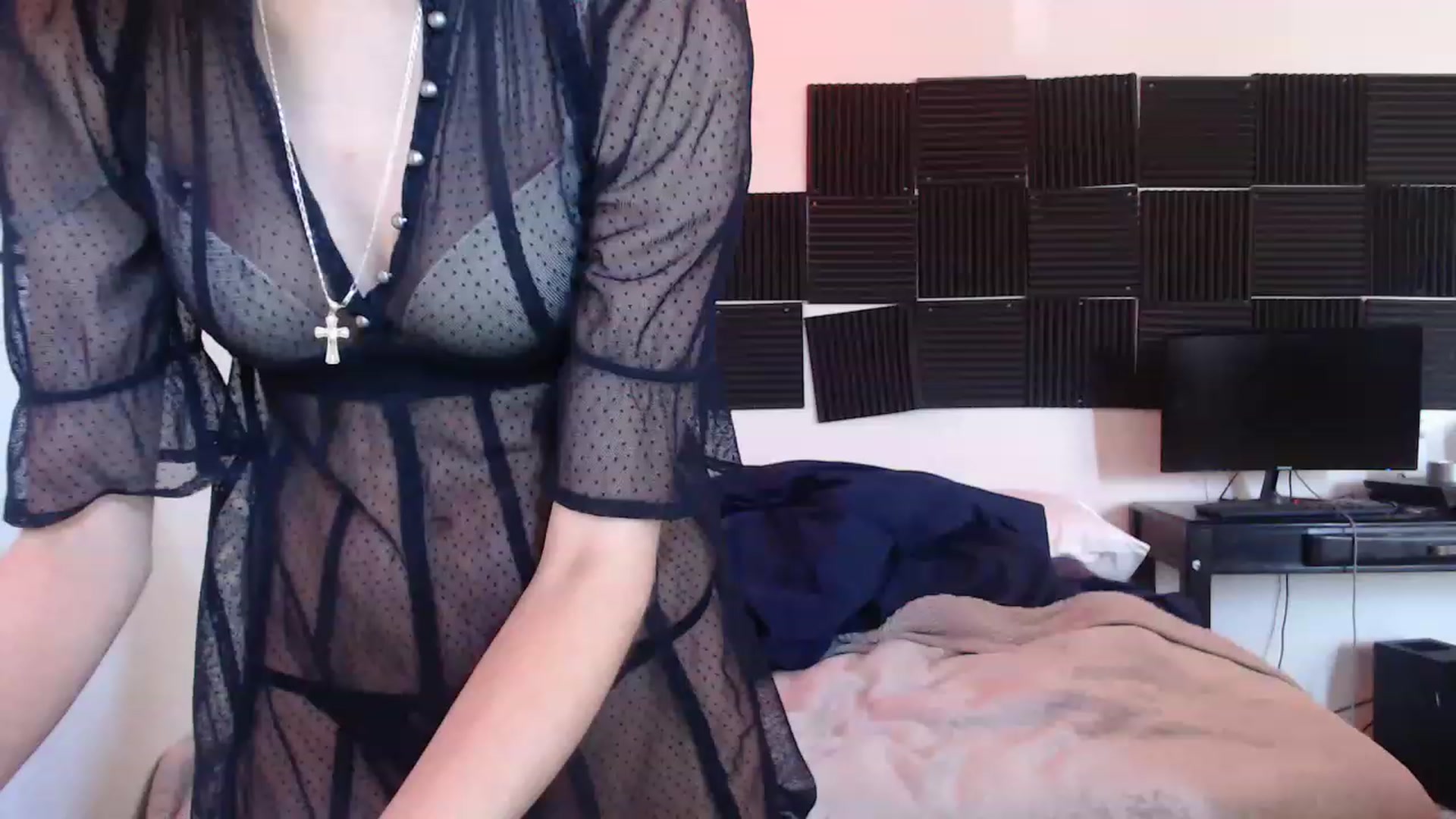 Gallery image thumbnail from YourDayydream's myfreecams stream on, 04/16/2023, 16:42 image 9 of 20