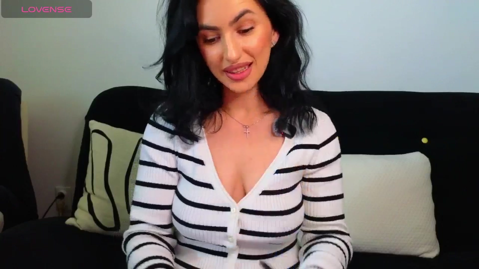 Gallery image thumbnail from YourDesiree_'s myfreecams stream on, 04/23/2026, 07:47 image 2 of 20