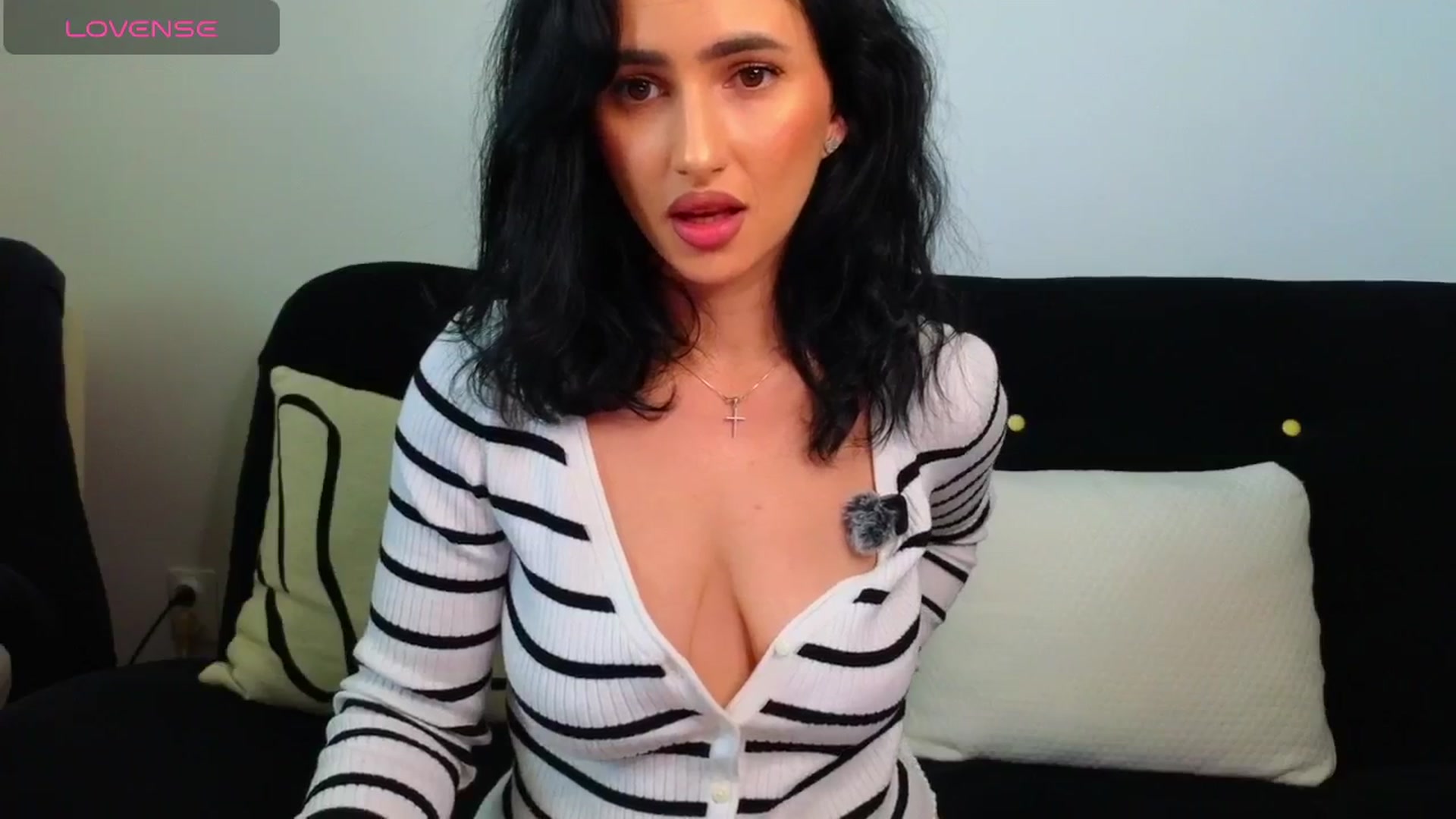 Gallery image thumbnail from YourDesiree_'s myfreecams stream on, 04/23/2026, 07:47 image 12 of 20