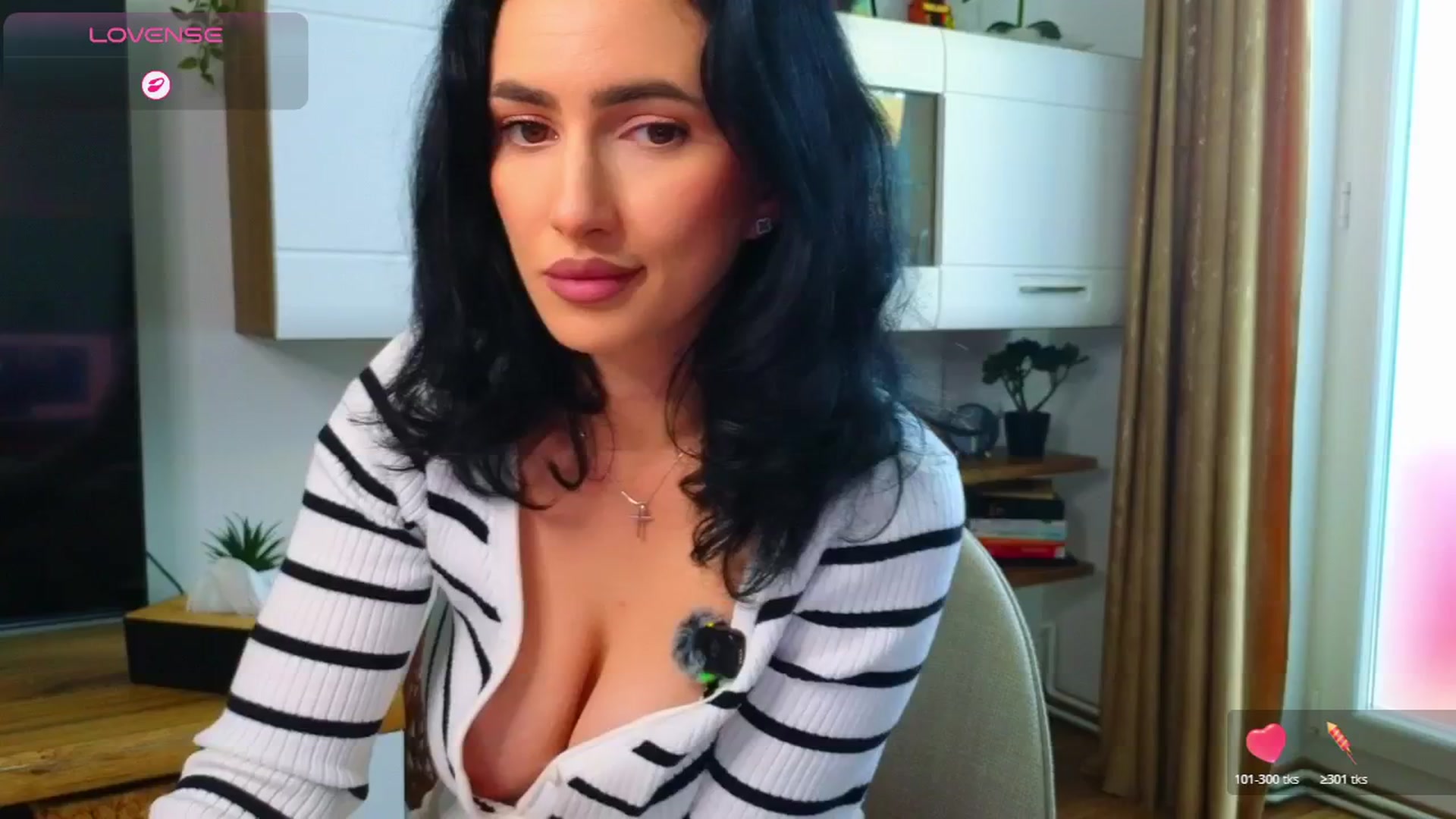 Gallery image thumbnail from YourDesiree_'s myfreecams stream on, 04/26/2026, 07:32 image 16 of 20