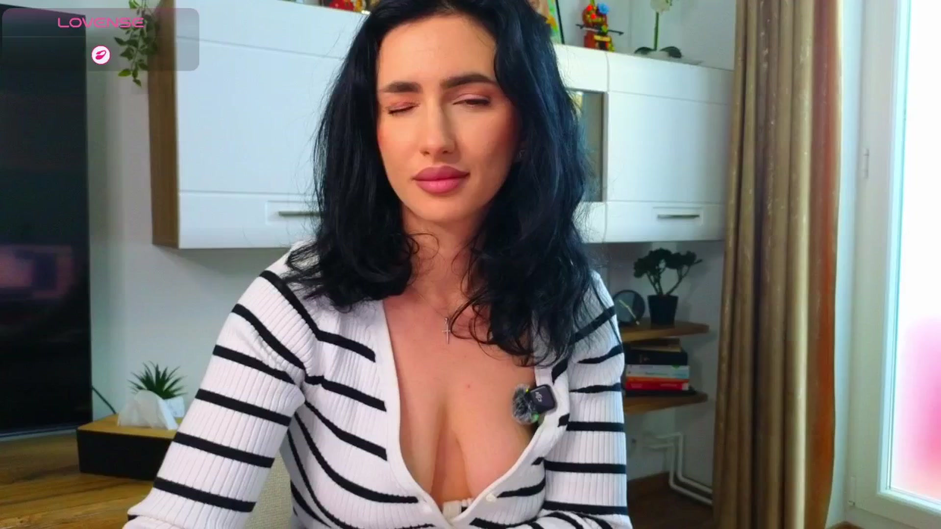Gallery image thumbnail from YourDesiree_'s myfreecams stream on, 04/26/2026, 07:32 image 7 of 20