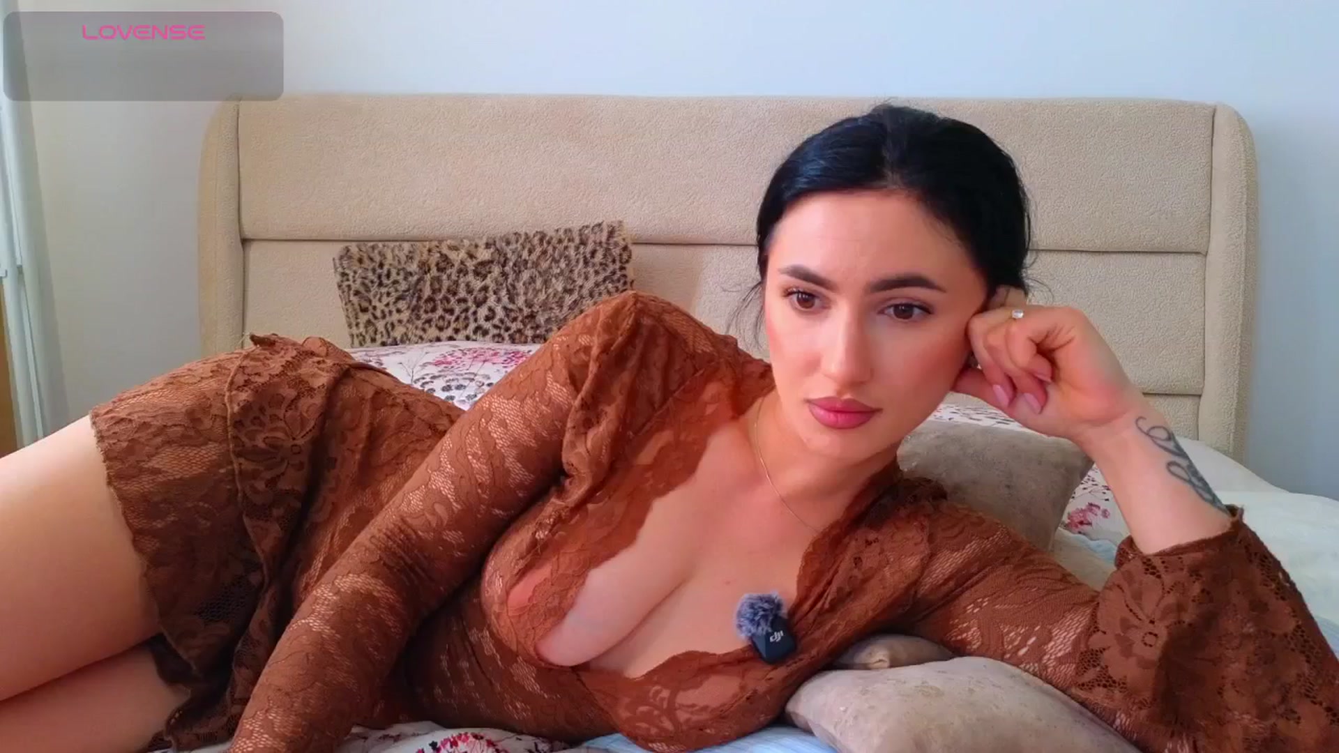 Gallery image thumbnail from YourDesiree_'s myfreecams stream on, 04/27/2026, 06:43 image 5 of 20