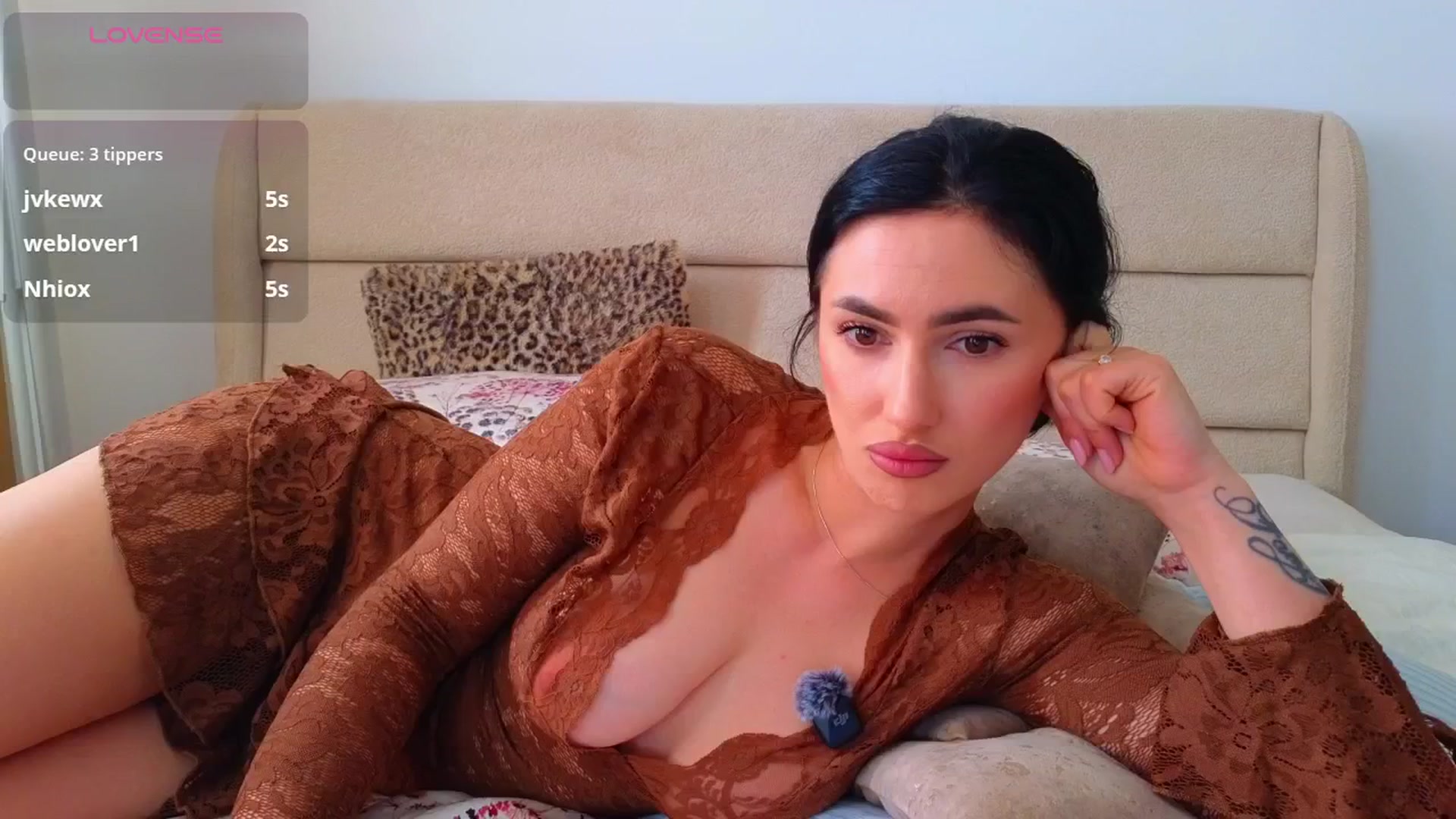 Gallery image thumbnail from YourDesiree_'s myfreecams stream on, 04/27/2026, 06:43 image 13 of 20