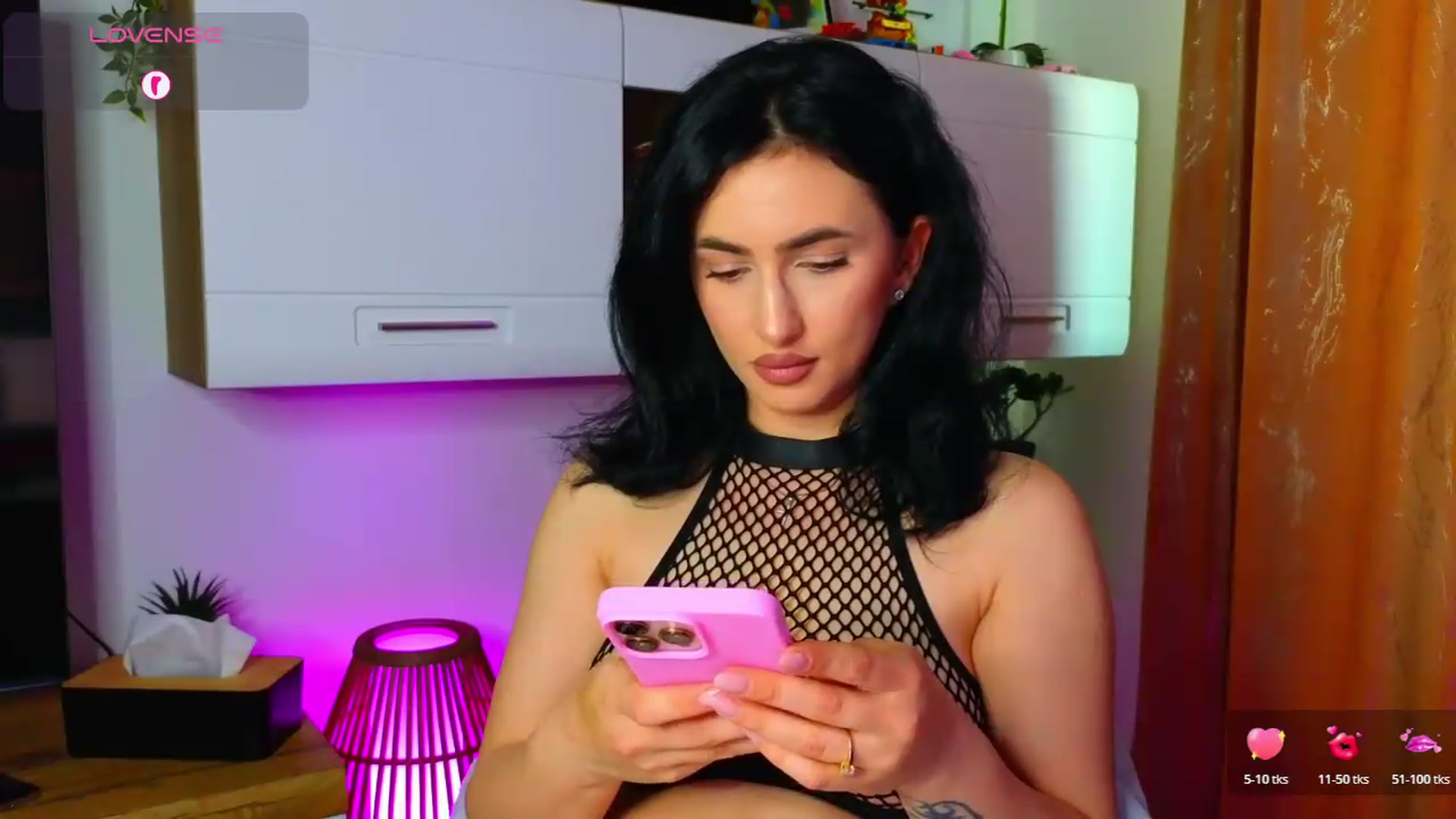 Gallery image thumbnail from YourDesiree_'s myfreecams stream on, 05/12/2026, 06:11 image 8 of 20
