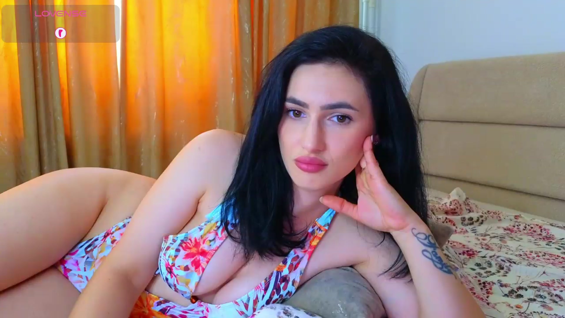 Gallery image thumbnail from YourDesiree_'s myfreecams stream on, 06/29/2026, 09:54 image 18 of 20