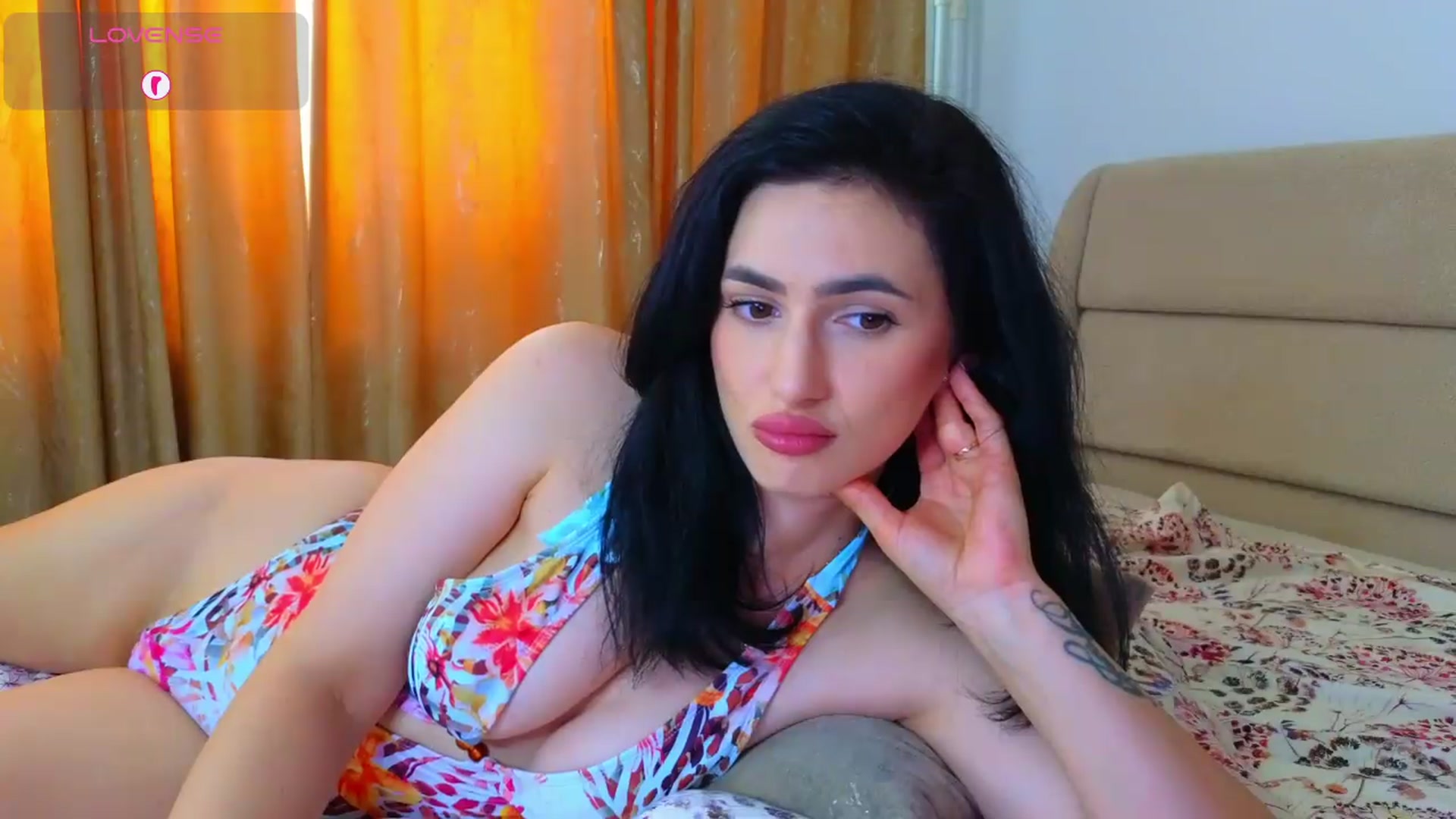 Gallery image thumbnail from YourDesiree_'s myfreecams stream on, 06/29/2026, 09:54 image 19 of 20