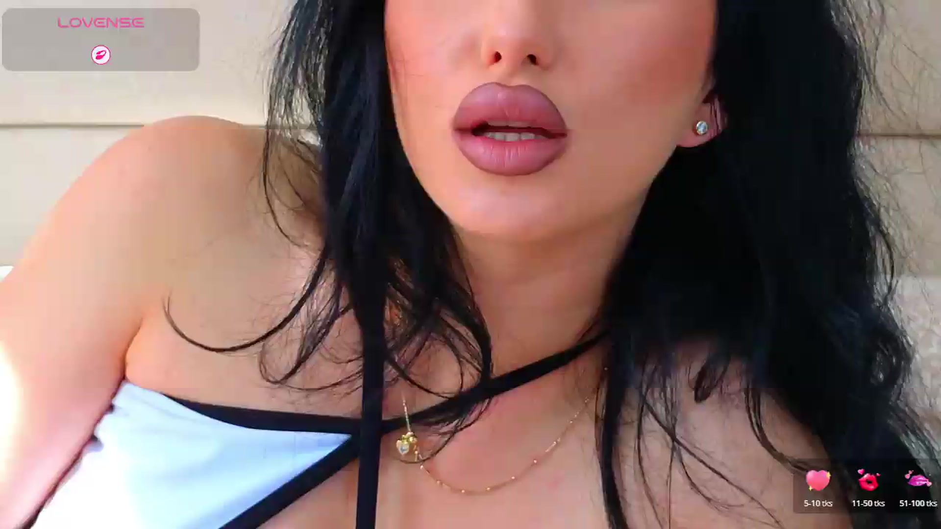 Gallery image thumbnail from YourDesiree_'s myfreecams stream on, 07/26/2026, 06:45 image 17 of 20