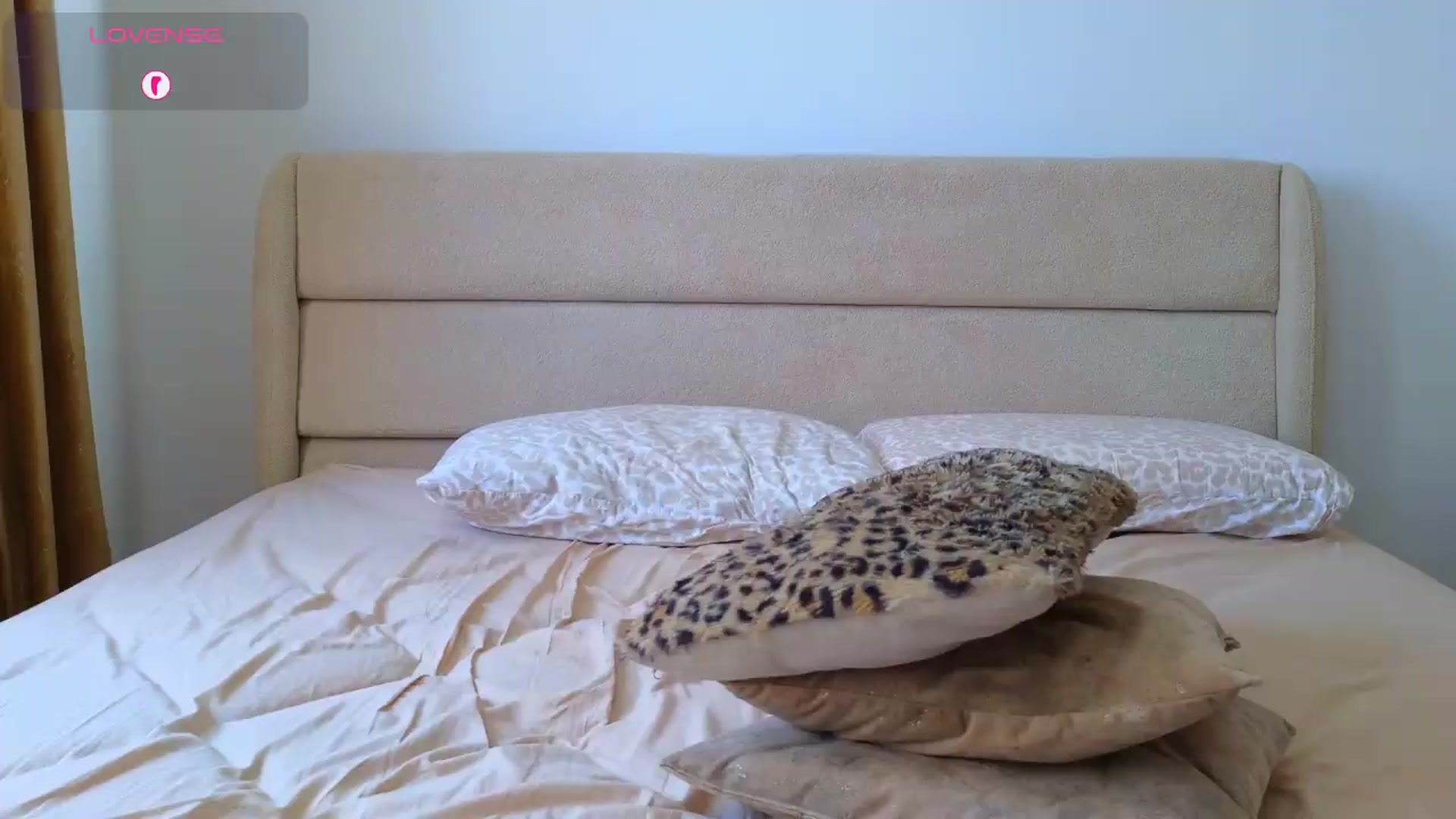 Gallery image thumbnail from YourDesiree_'s myfreecams stream on, 08/12/2026, 09:49 image 20 of 20