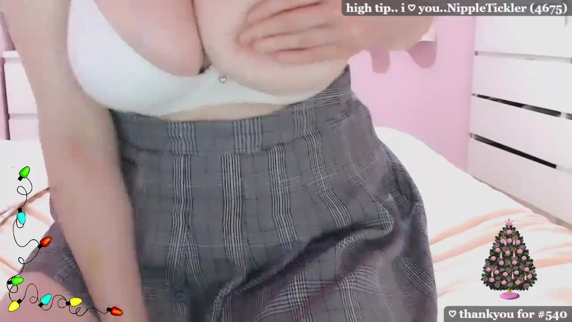 Gallery image thumbnail from YourDinkyDoll's myfreecams stream on, 12/18/2025, 21:41 image 16 of 20