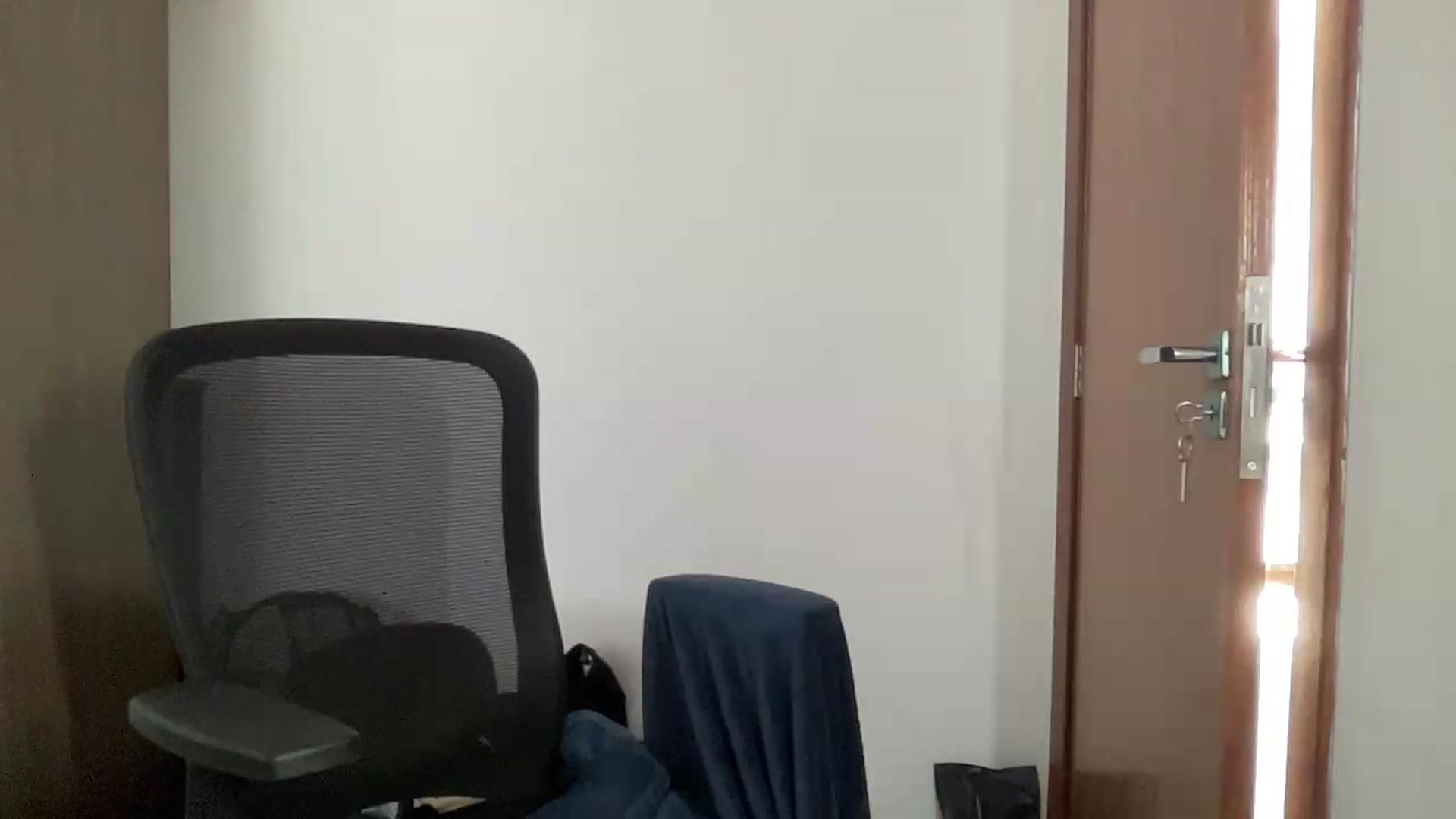 Gallery image thumbnail from YourDixie's myfreecams stream on, 06/13/2026, 17:54 image 12 of 20