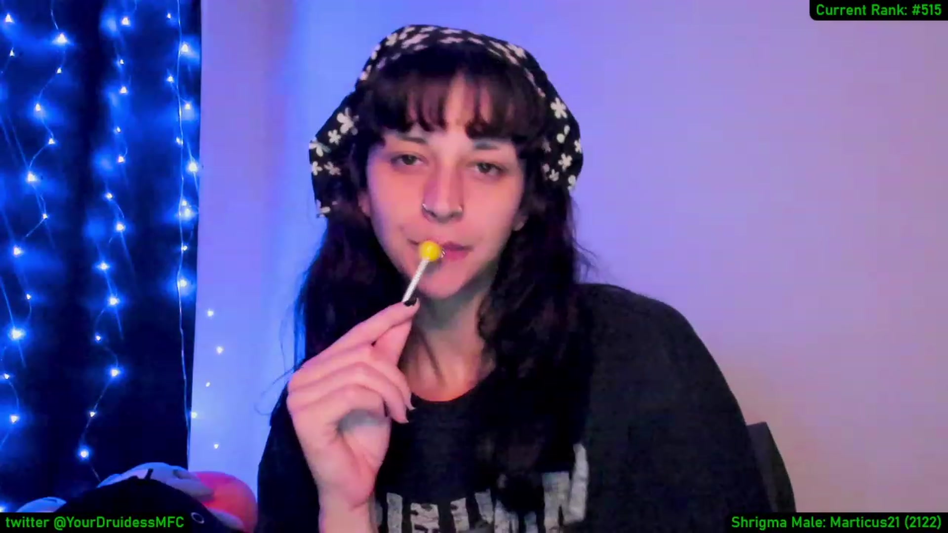 Gallery image thumbnail from YourDruidess's myfreecams stream on, 11/19/2022, 08:35 image 14 of 20