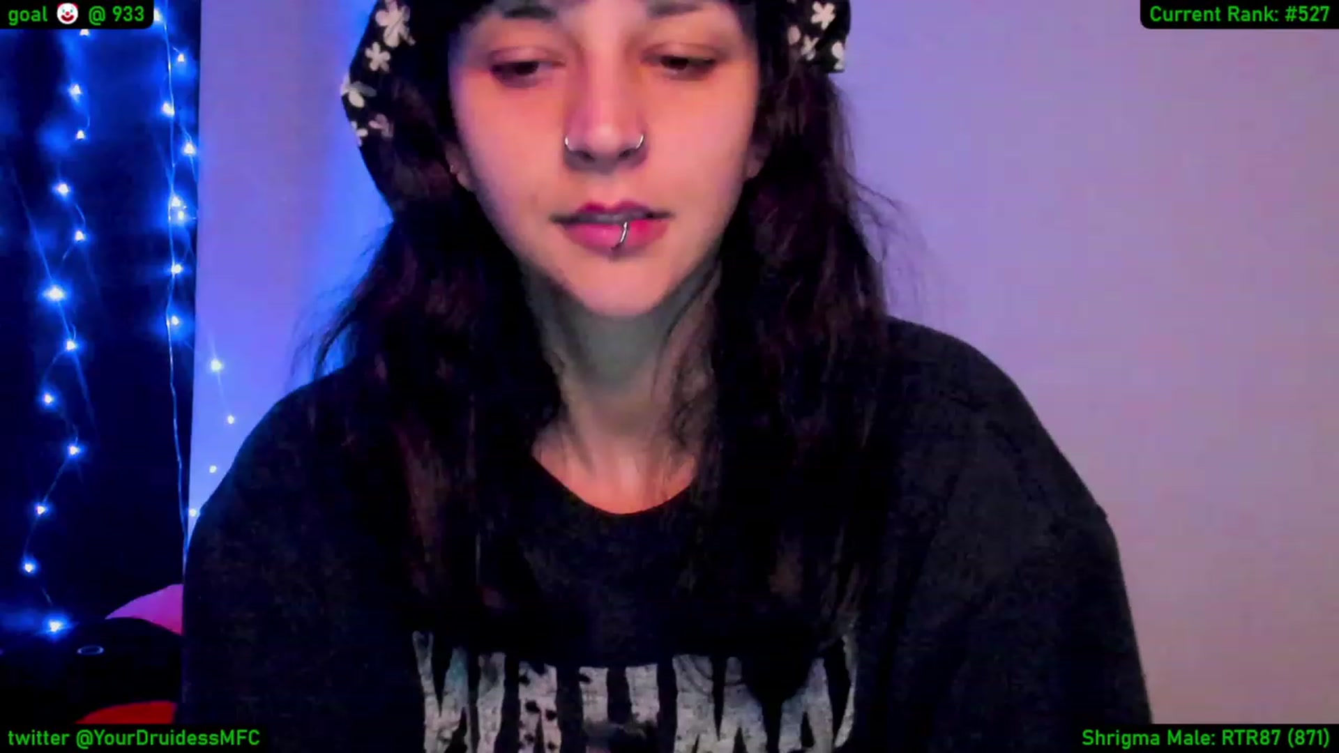 Gallery image thumbnail from YourDruidess's myfreecams stream on, 11/19/2022, 08:35 image 3 of 20