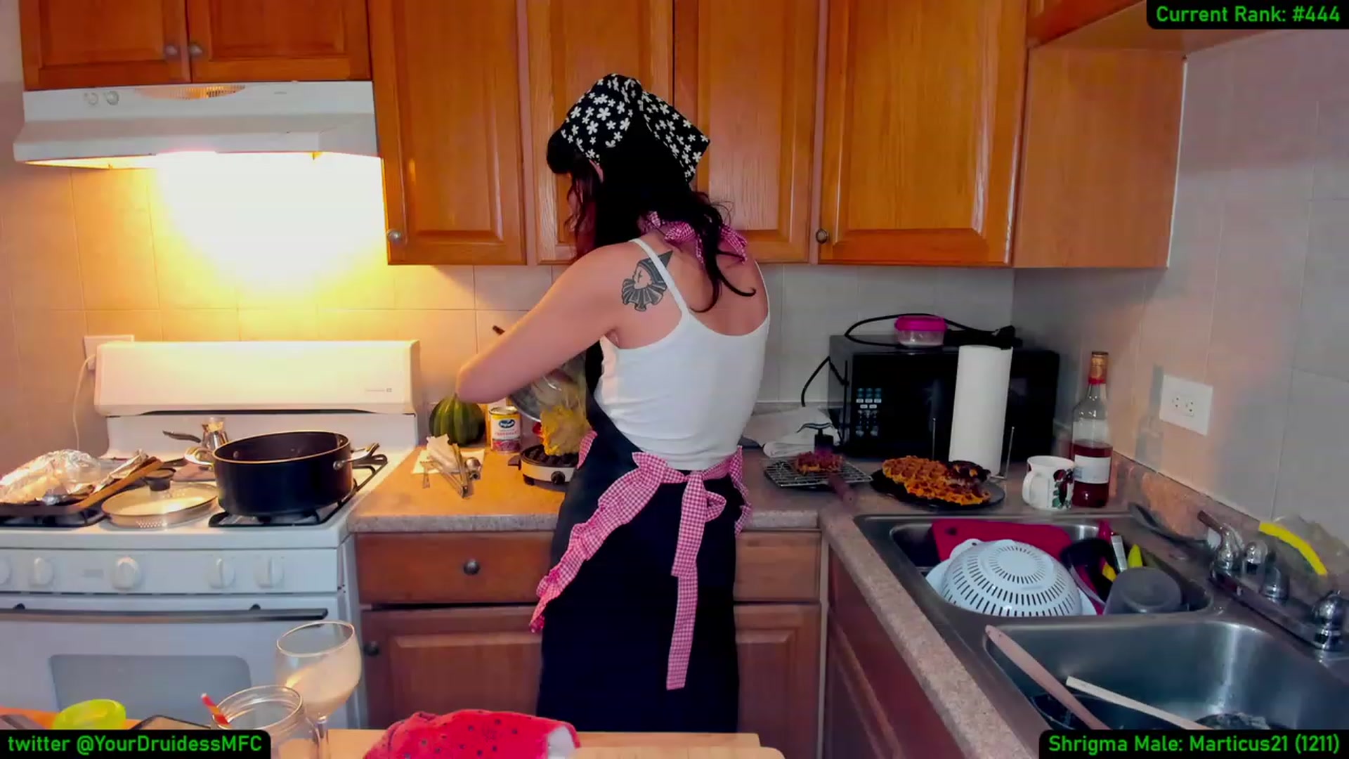 Gallery image thumbnail from YourDruidess's myfreecams stream on, 11/25/2022, 06:20 image 6 of 20