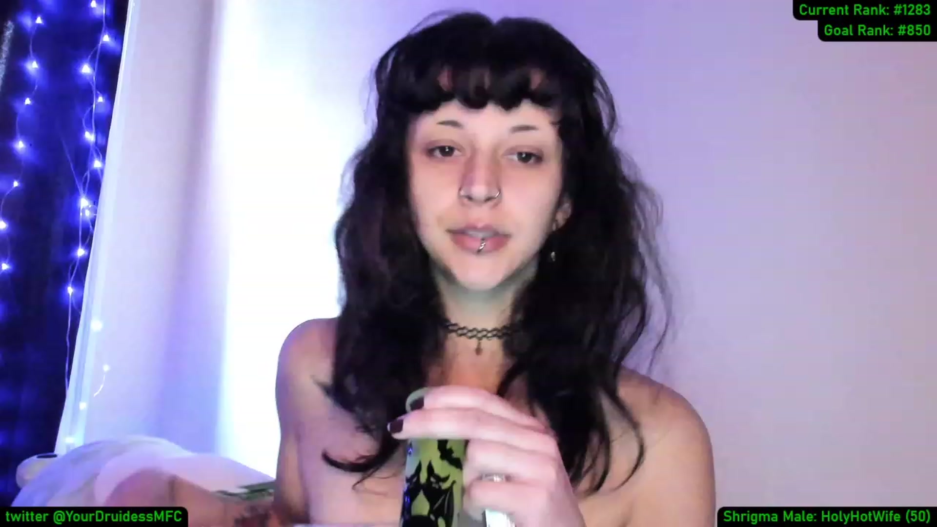 Gallery image thumbnail from YourDruidess's myfreecams stream on, 12/05/2022, 19:53 image 19 of 20