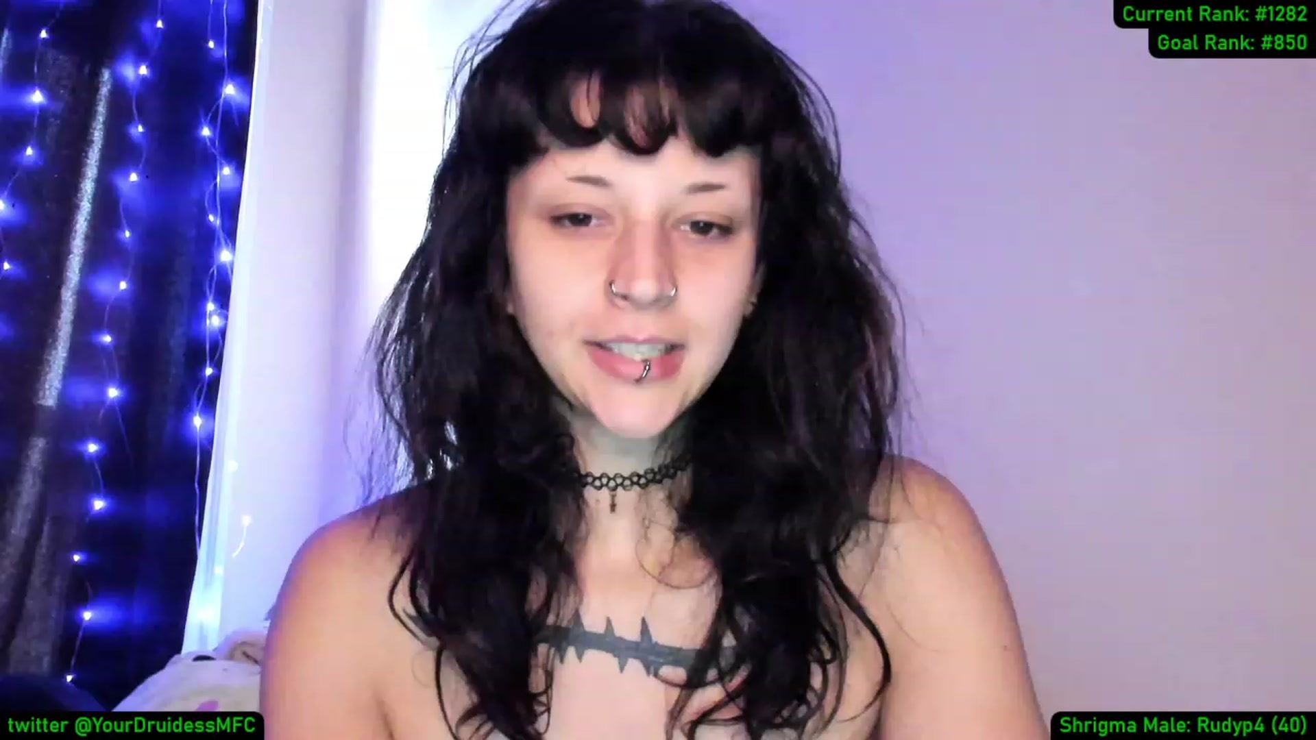 Gallery image thumbnail from YourDruidess's myfreecams stream on, 12/05/2022, 19:53 image 5 of 20