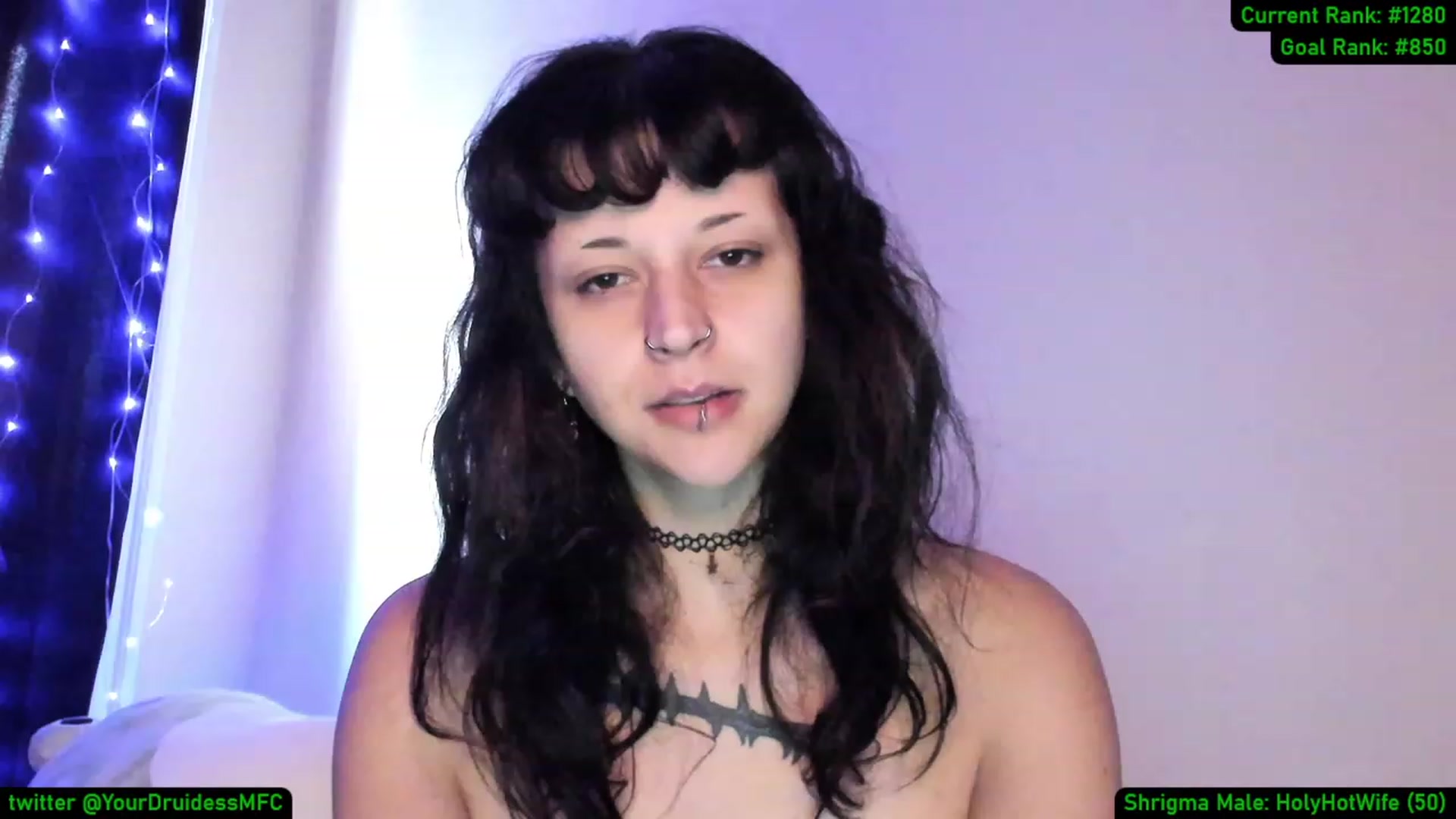 Gallery image thumbnail from YourDruidess's myfreecams stream on, 12/05/2022, 19:53 image 13 of 20