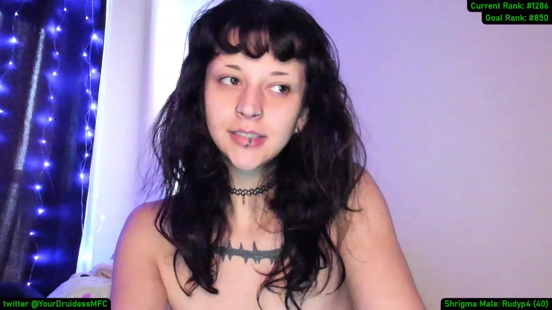 Gallery image thumbnail from YourDruidess's myfreecams stream on, 12/05/2022, 19:53 image 4 of 20