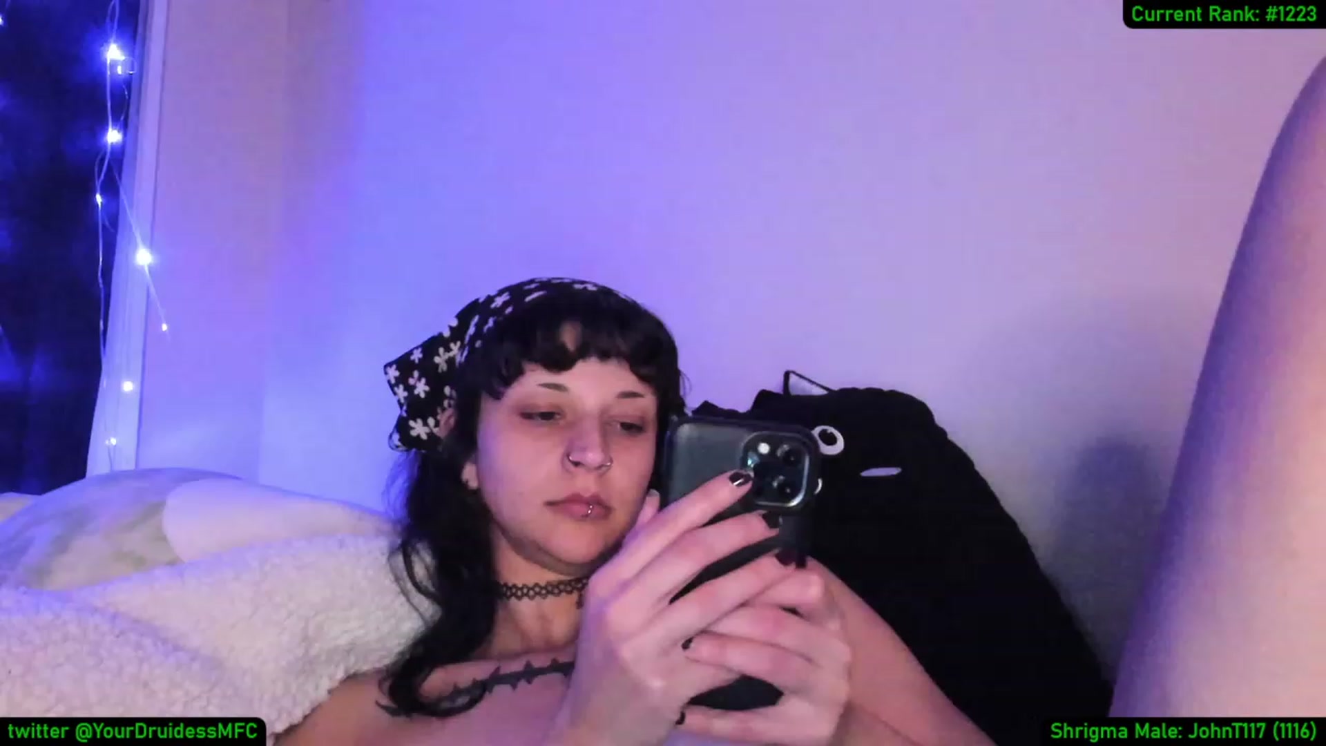 Gallery image thumbnail from YourDruidess's myfreecams stream on, 12/06/2022, 08:10 image 14 of 20