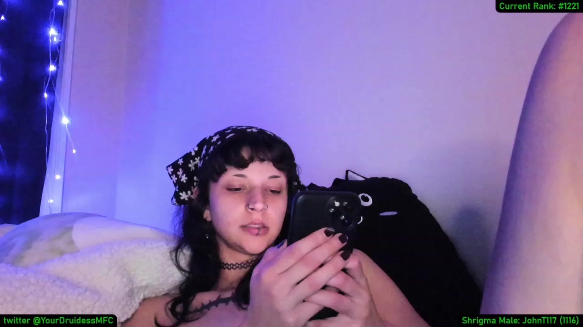 Gallery image thumbnail from YourDruidess's myfreecams stream on, 12/06/2022, 08:10 image 9 of 20