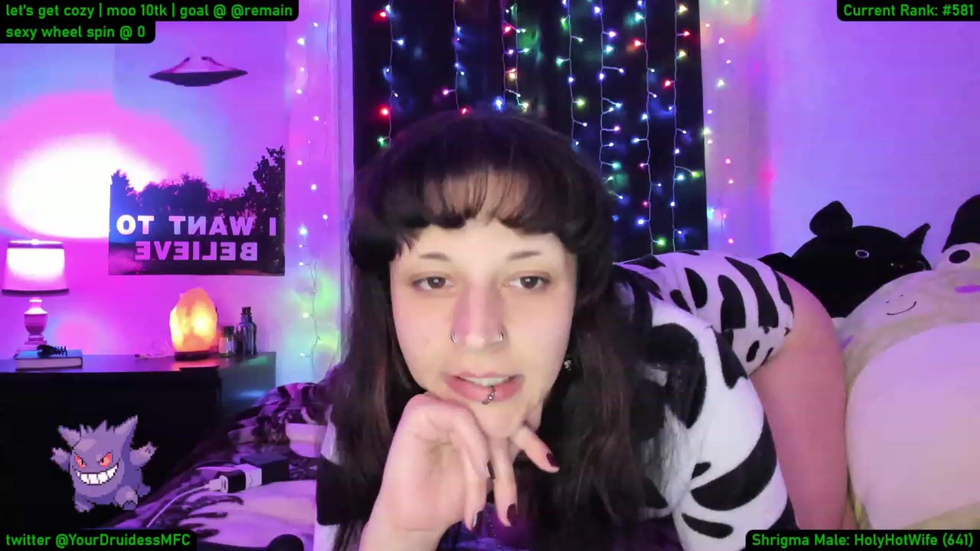 Gallery image thumbnail from YourDruidess's myfreecams stream on, 12/19/2022, 08:10 image 14 of 20