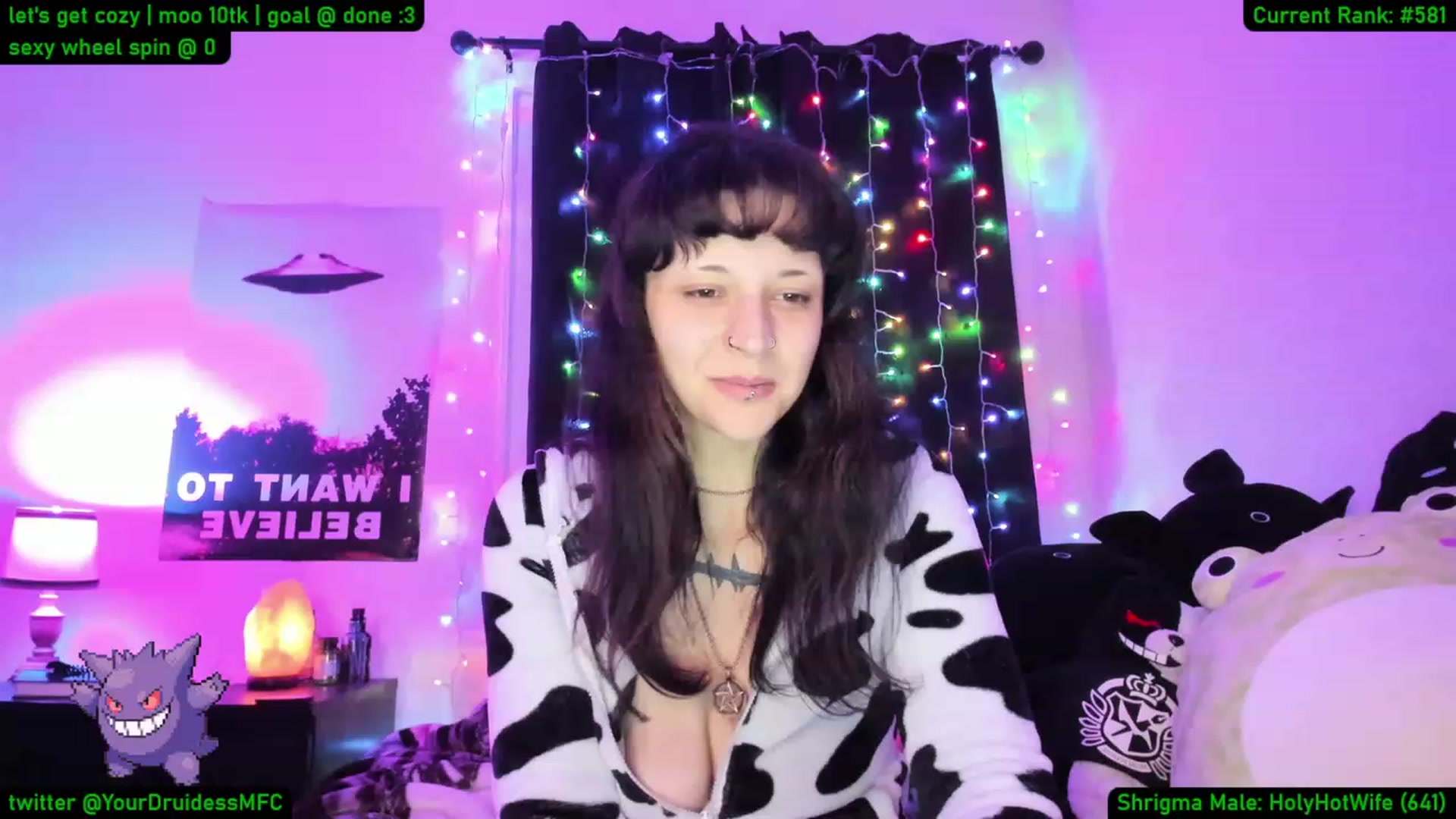 Gallery image thumbnail from YourDruidess's myfreecams stream on, 12/19/2022, 08:10 image 19 of 20