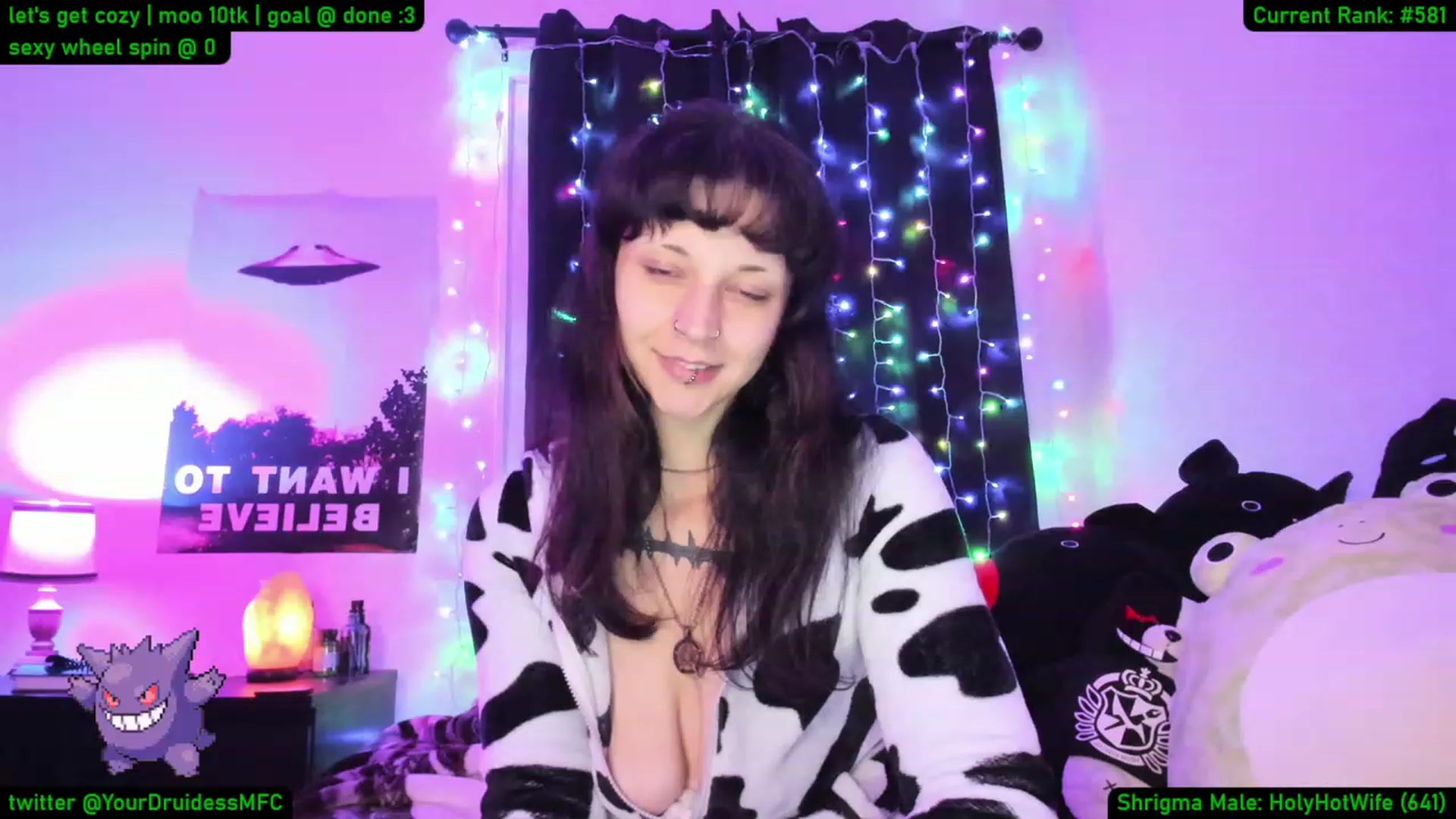 Gallery image thumbnail from YourDruidess's myfreecams stream on, 12/19/2022, 08:10 image 16 of 20