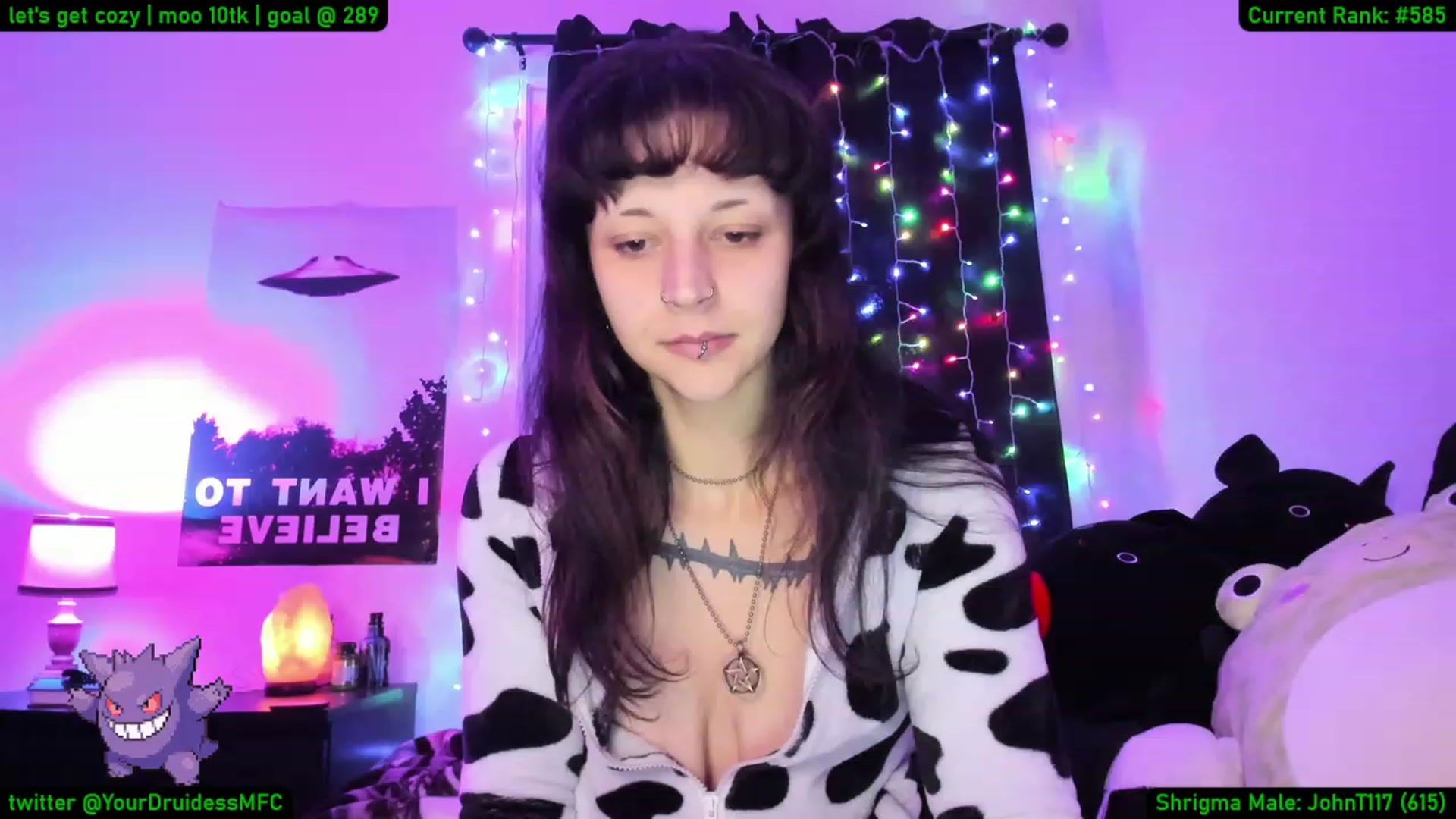 Gallery image thumbnail from YourDruidess's myfreecams stream on, 12/19/2022, 08:10 image 11 of 20
