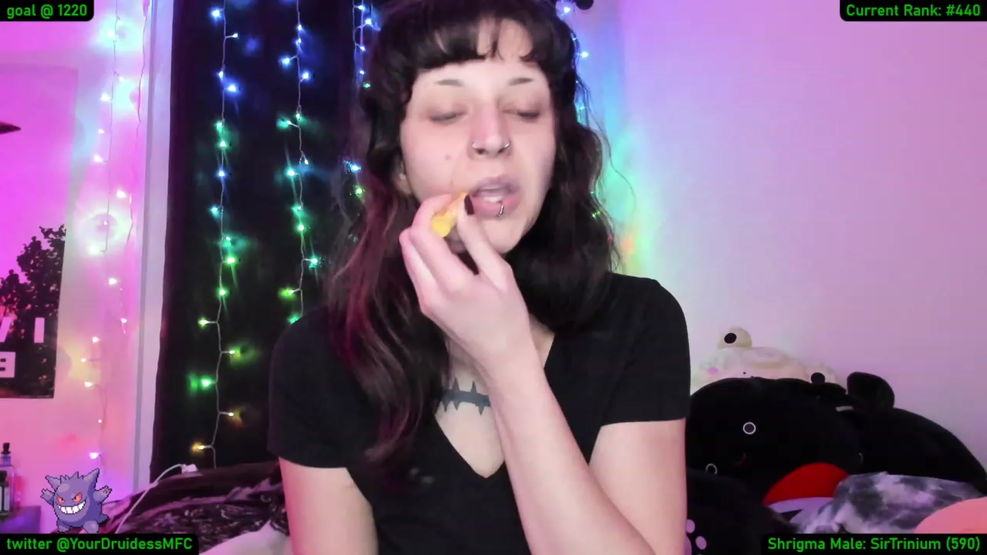 Gallery image thumbnail from YourDruidess's myfreecams stream on, 12/28/2022, 08:59 image 16 of 20