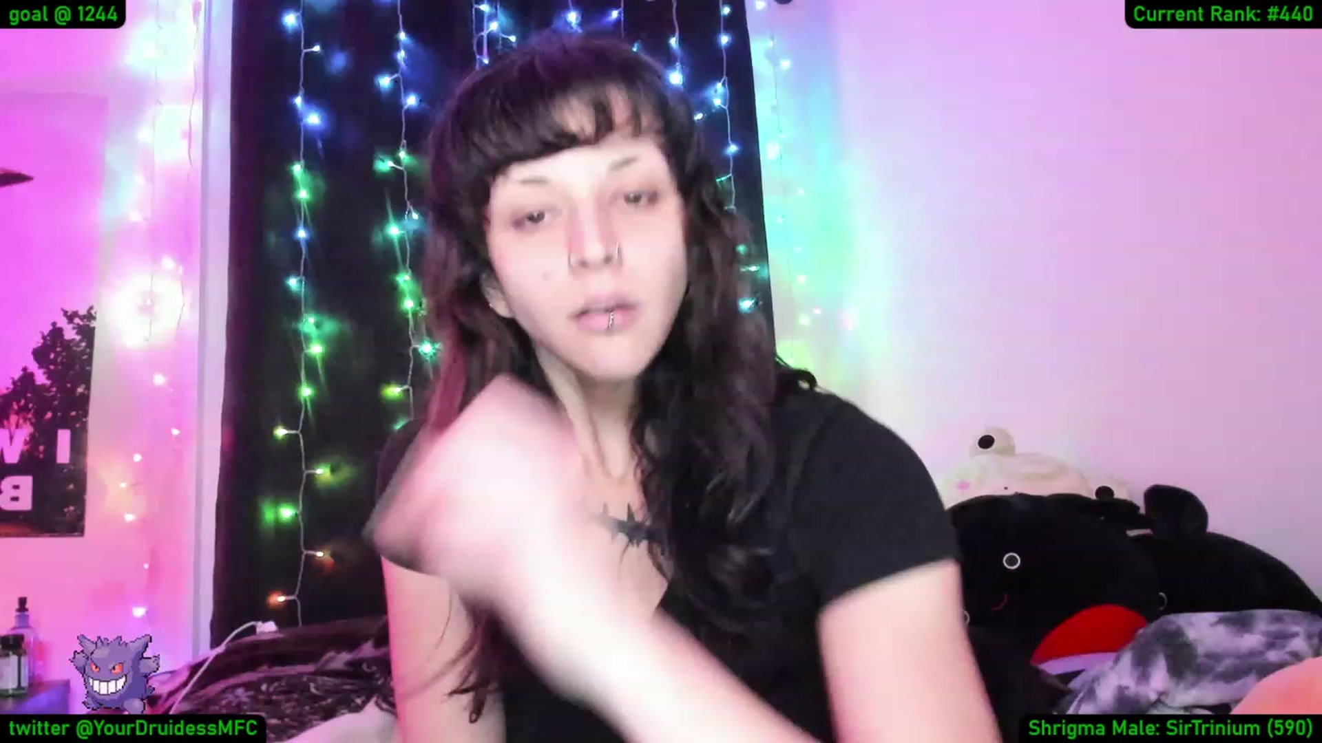 Gallery image thumbnail from YourDruidess's myfreecams stream on, 12/28/2022, 08:59 image 13 of 20