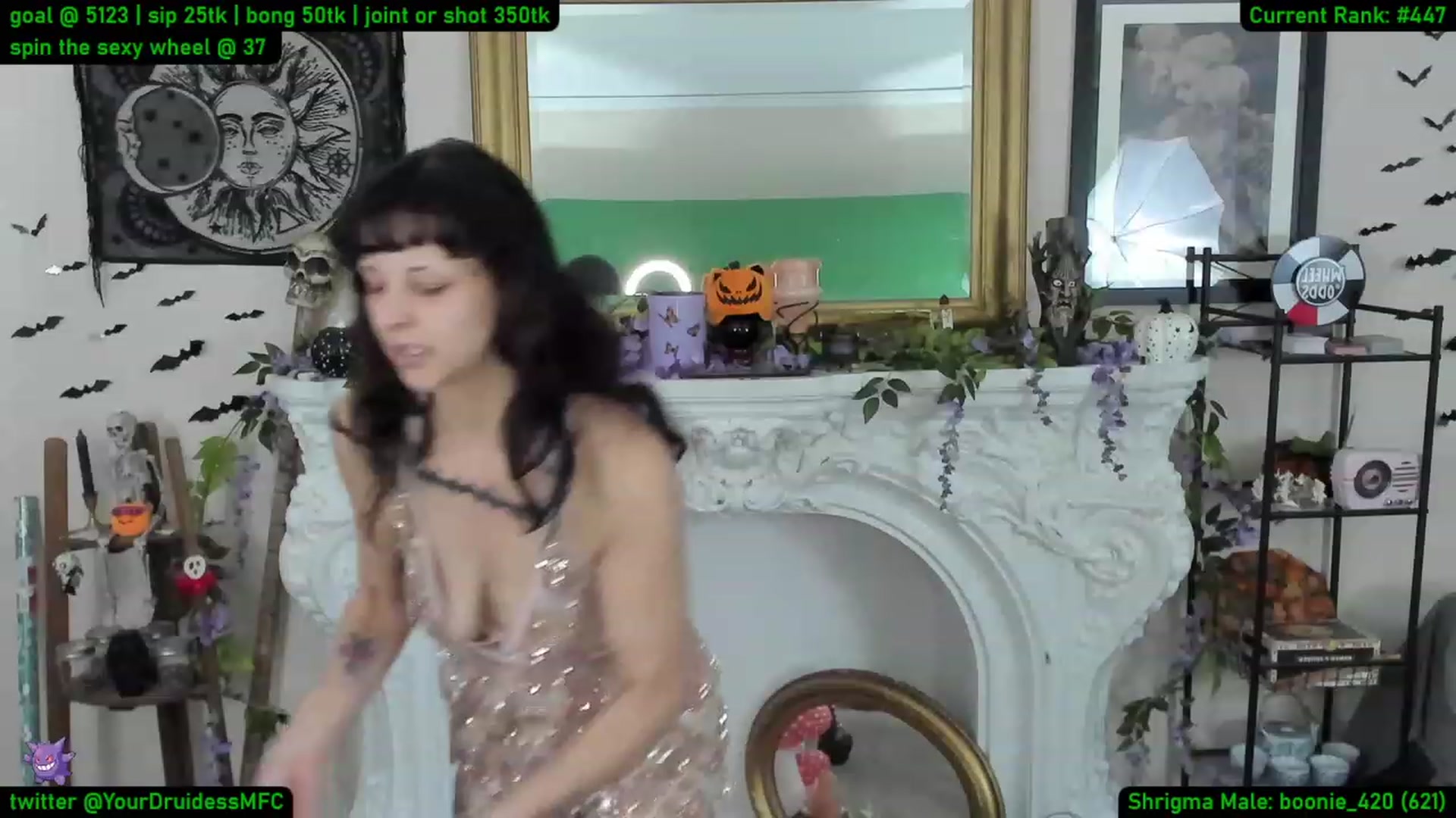 Gallery image thumbnail from YourDruidess's myfreecams stream on, 01/01/2023, 05:16 image 6 of 20