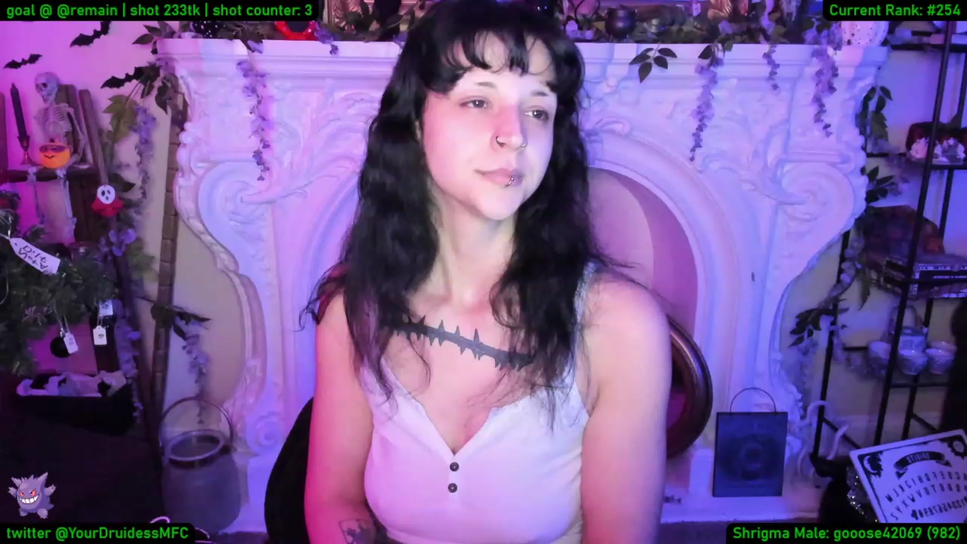 Gallery image thumbnail from YourDruidess's myfreecams stream on, 01/15/2023, 10:05 image 4 of 20