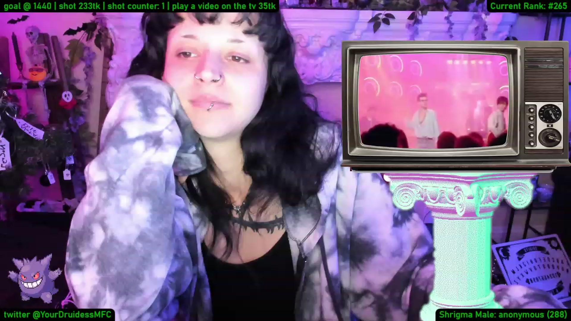 Gallery image thumbnail from YourDruidess's myfreecams stream on, 01/16/2023, 10:03 image 5 of 20