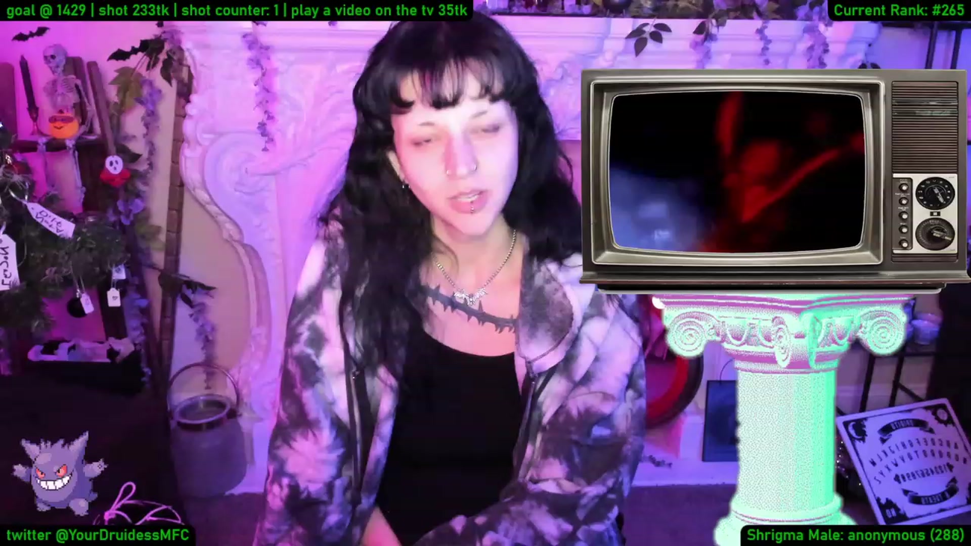 Gallery image thumbnail from YourDruidess's myfreecams stream on, 01/16/2023, 10:03 image 9 of 20
