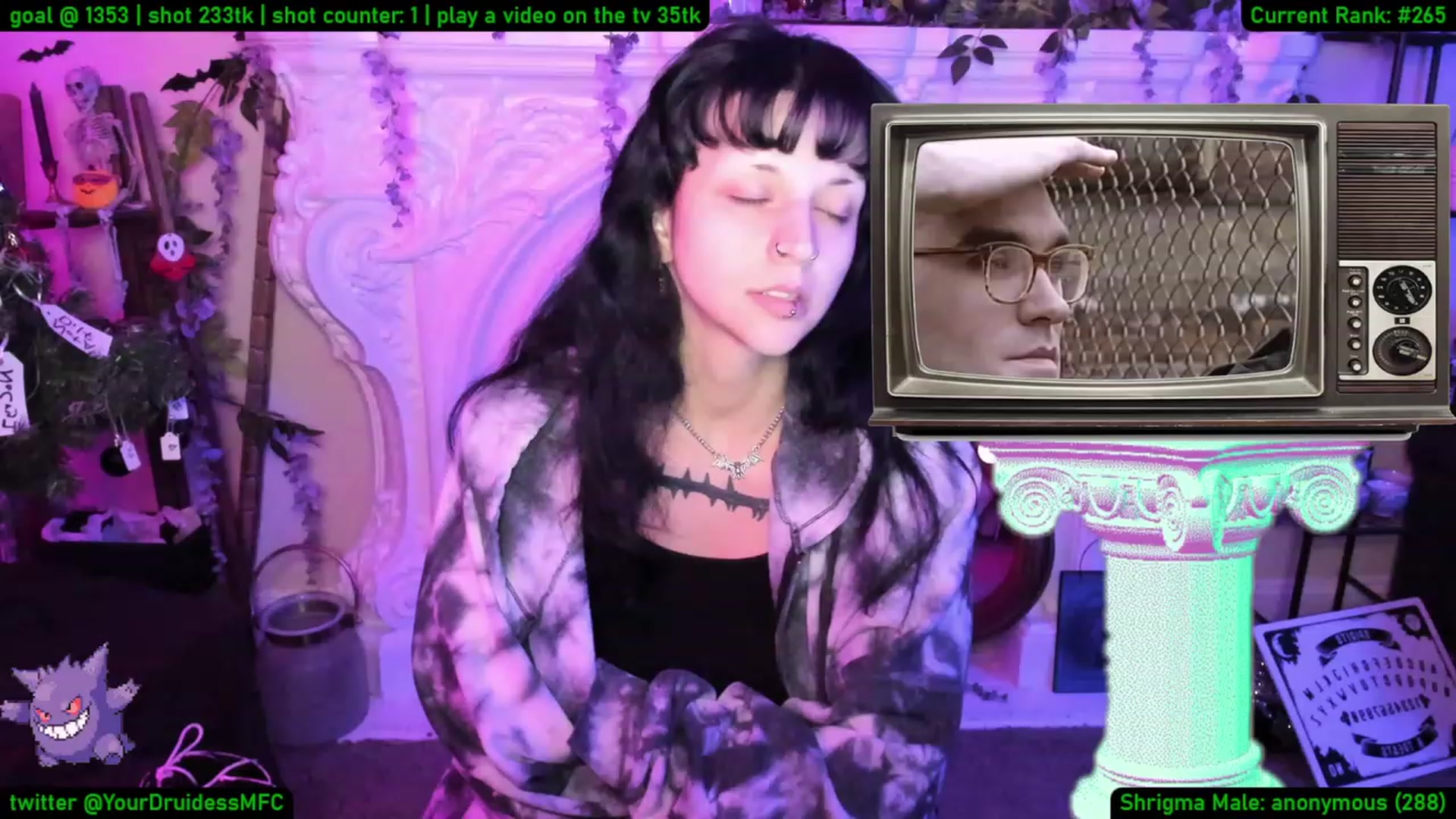 Gallery image thumbnail from YourDruidess's myfreecams stream on, 01/16/2023, 10:03 image 13 of 20