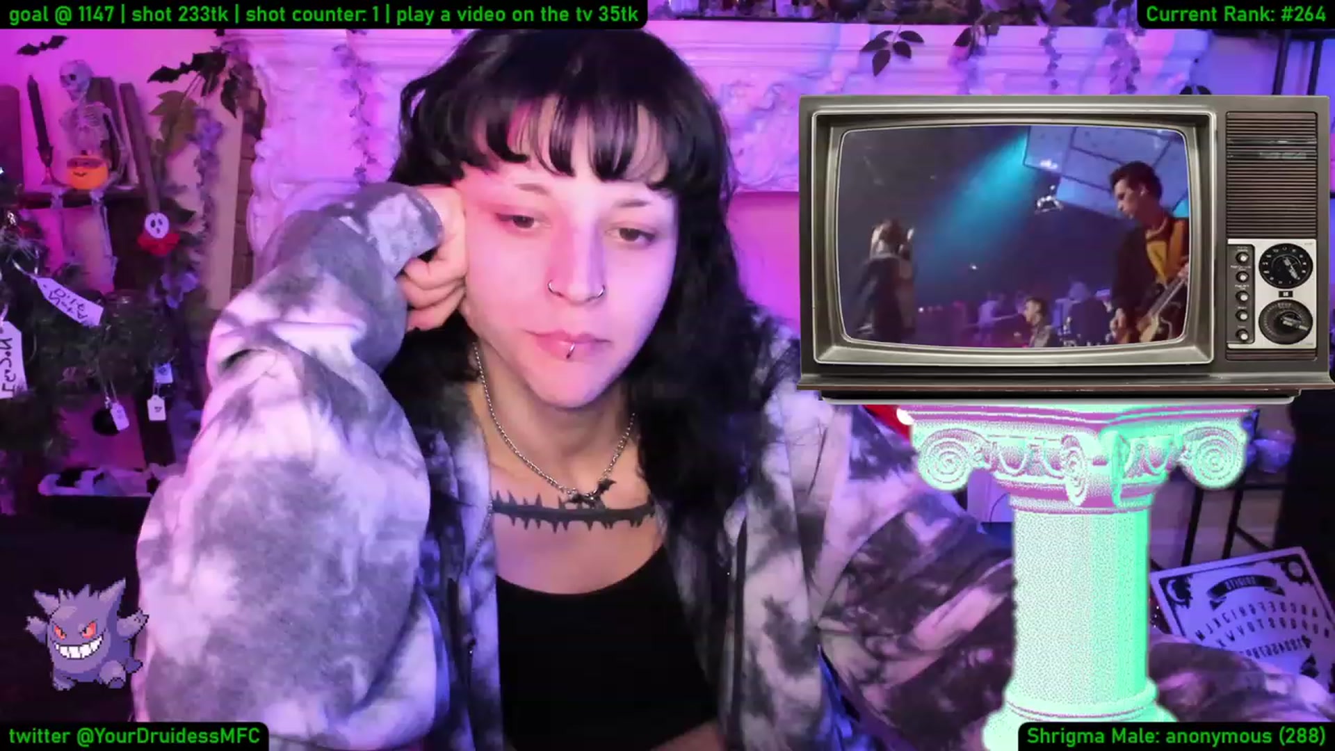 Gallery image thumbnail from YourDruidess's myfreecams stream on, 01/16/2023, 10:03 image 17 of 20